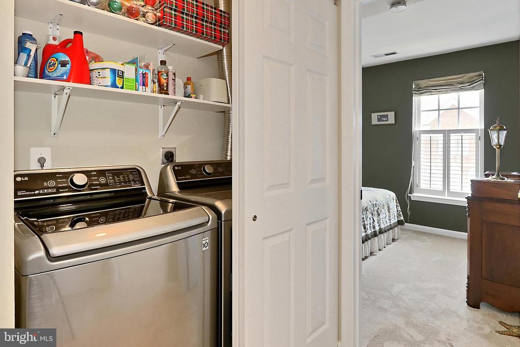 5591 Governors Pond Cir