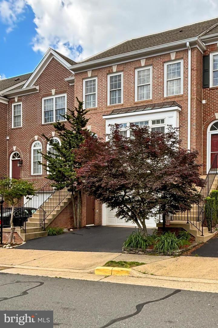5591 Governors Pond Cir