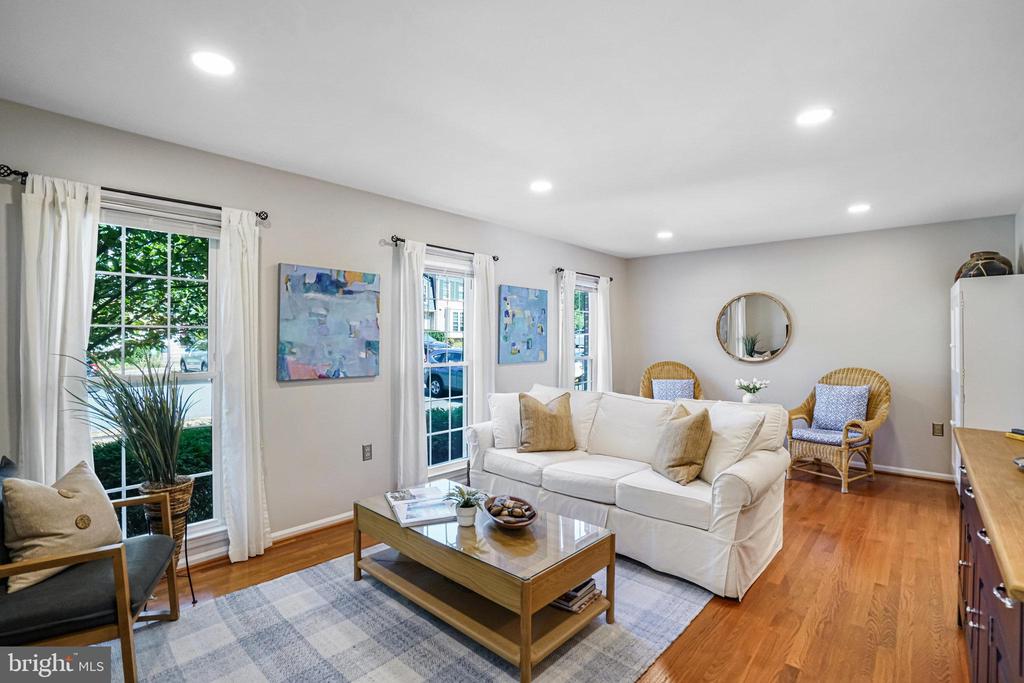5631 RIDGE VIEW DRIVE