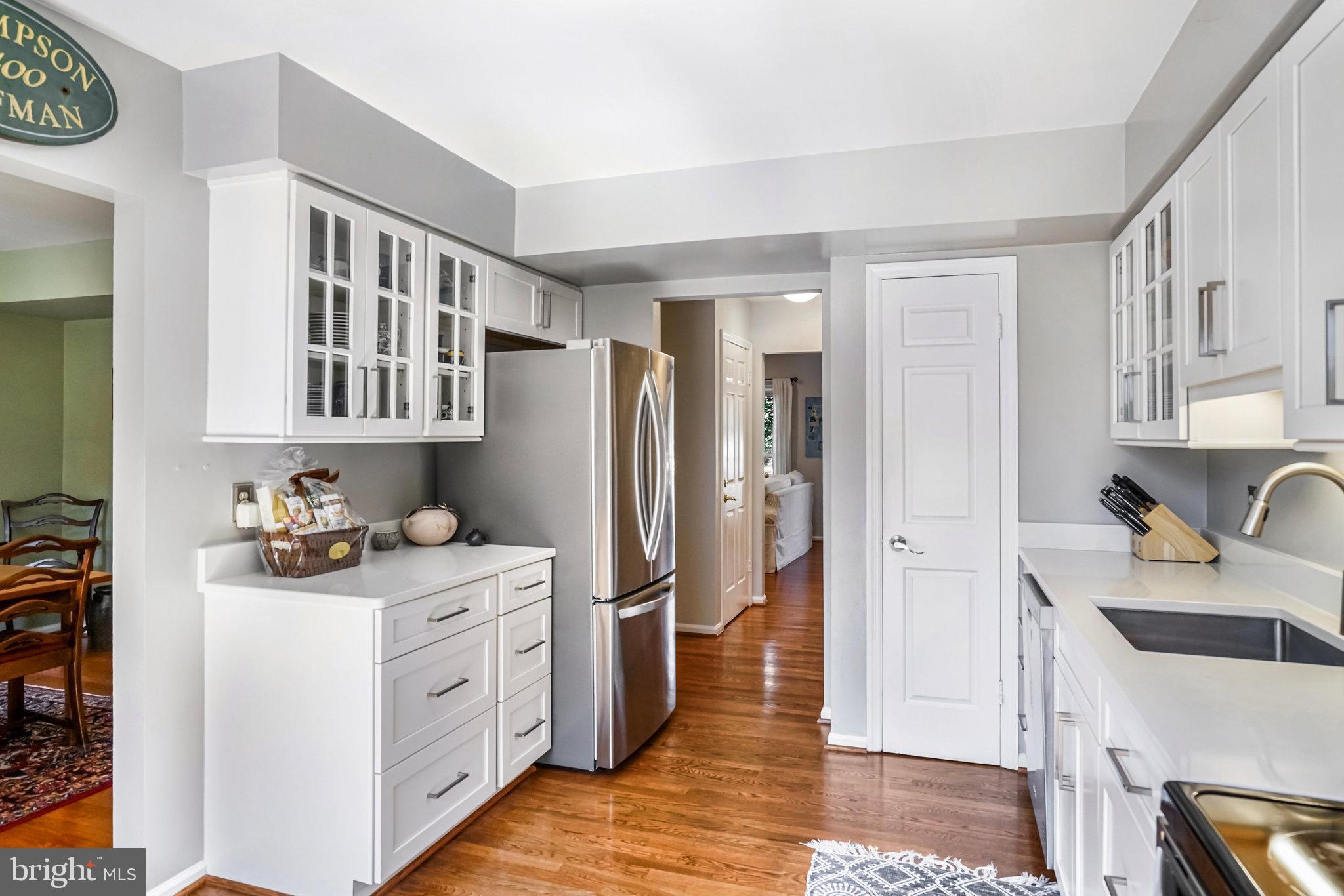 5631 RIDGE VIEW DRIVE