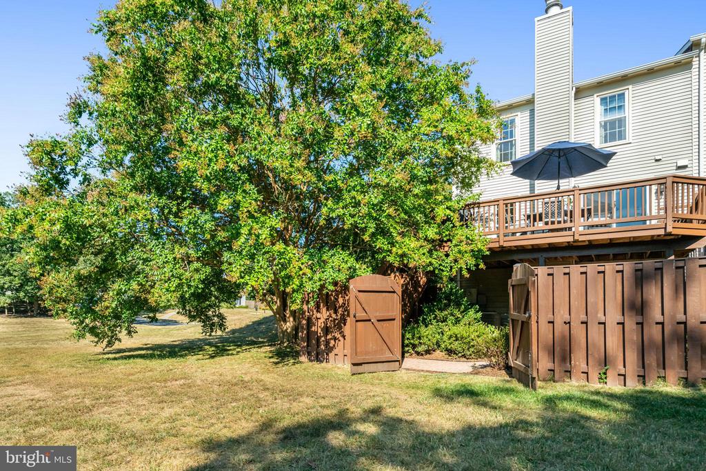5631 RIDGE VIEW DRIVE