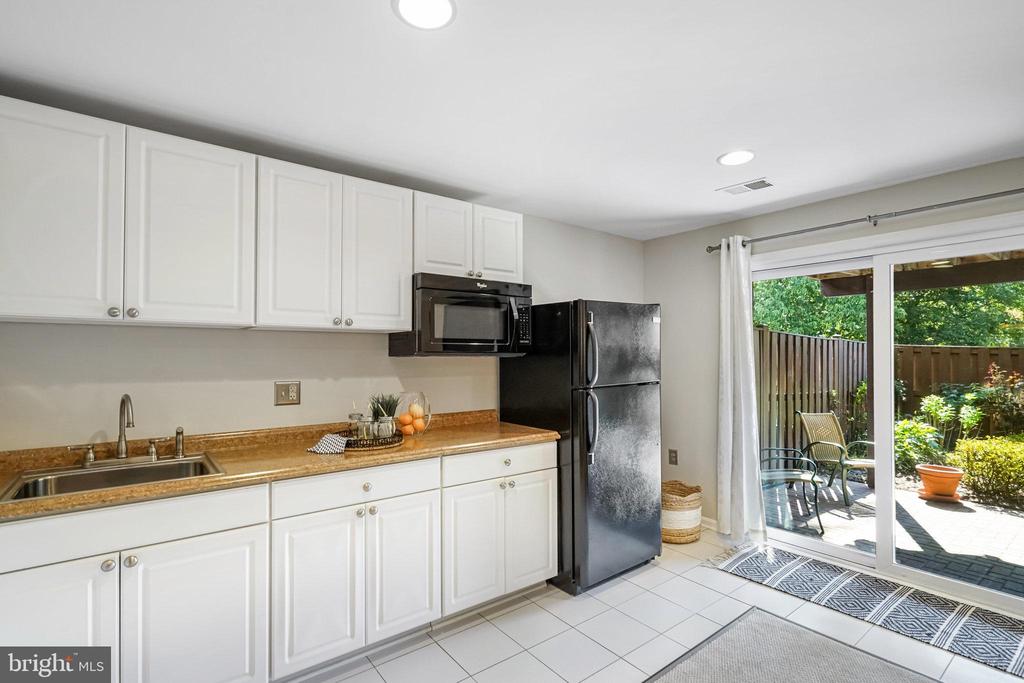 5631 RIDGE VIEW DRIVE