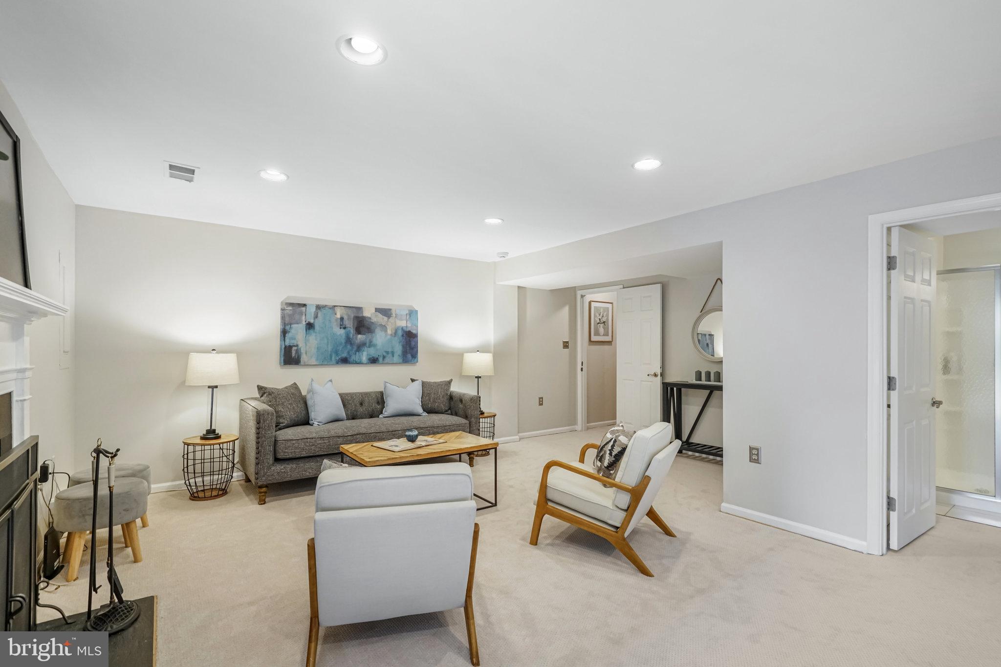 5631 RIDGE VIEW DRIVE