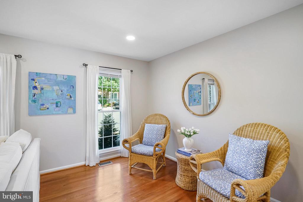 5631 RIDGE VIEW DRIVE