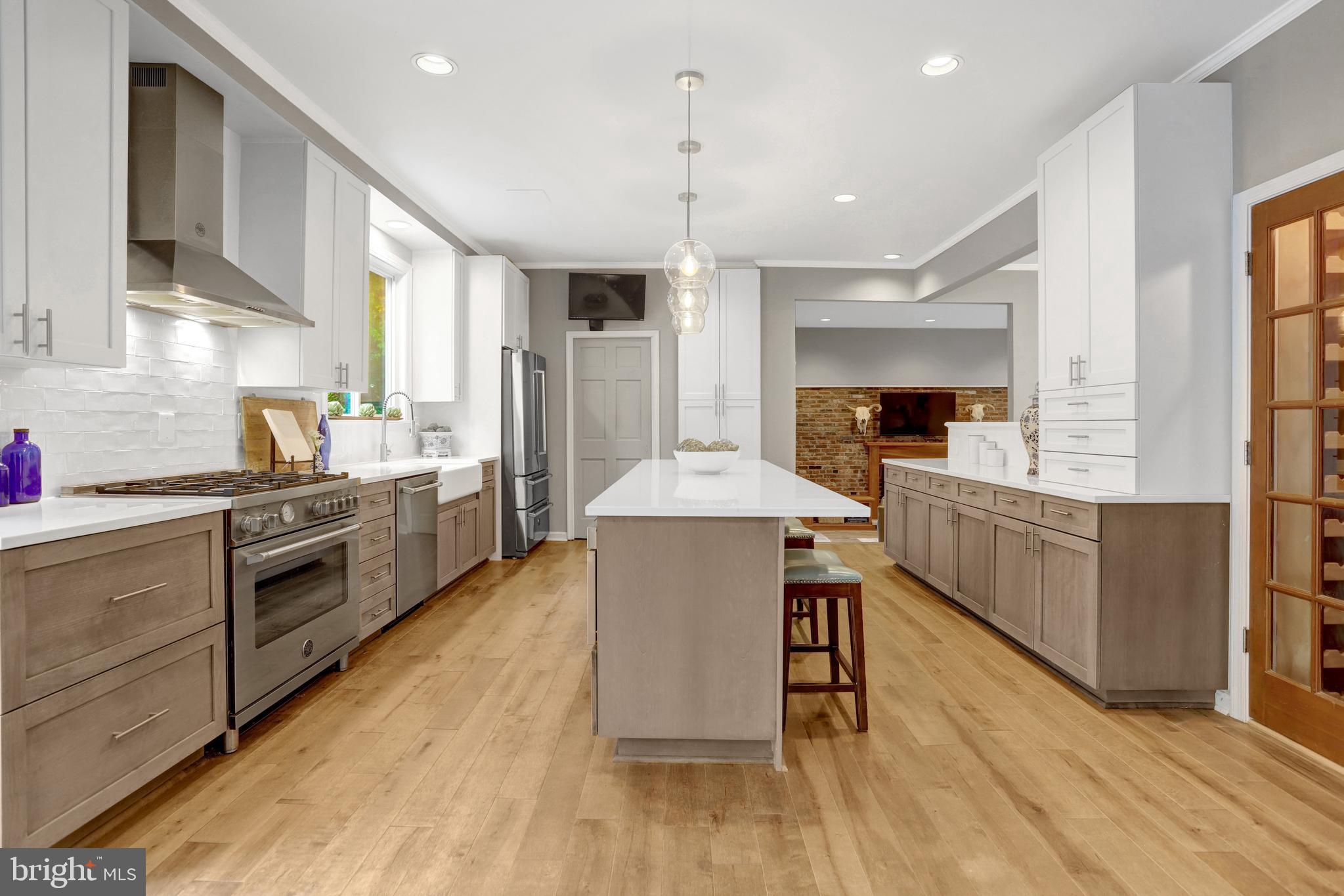 4106 FERRY LANDING ROAD