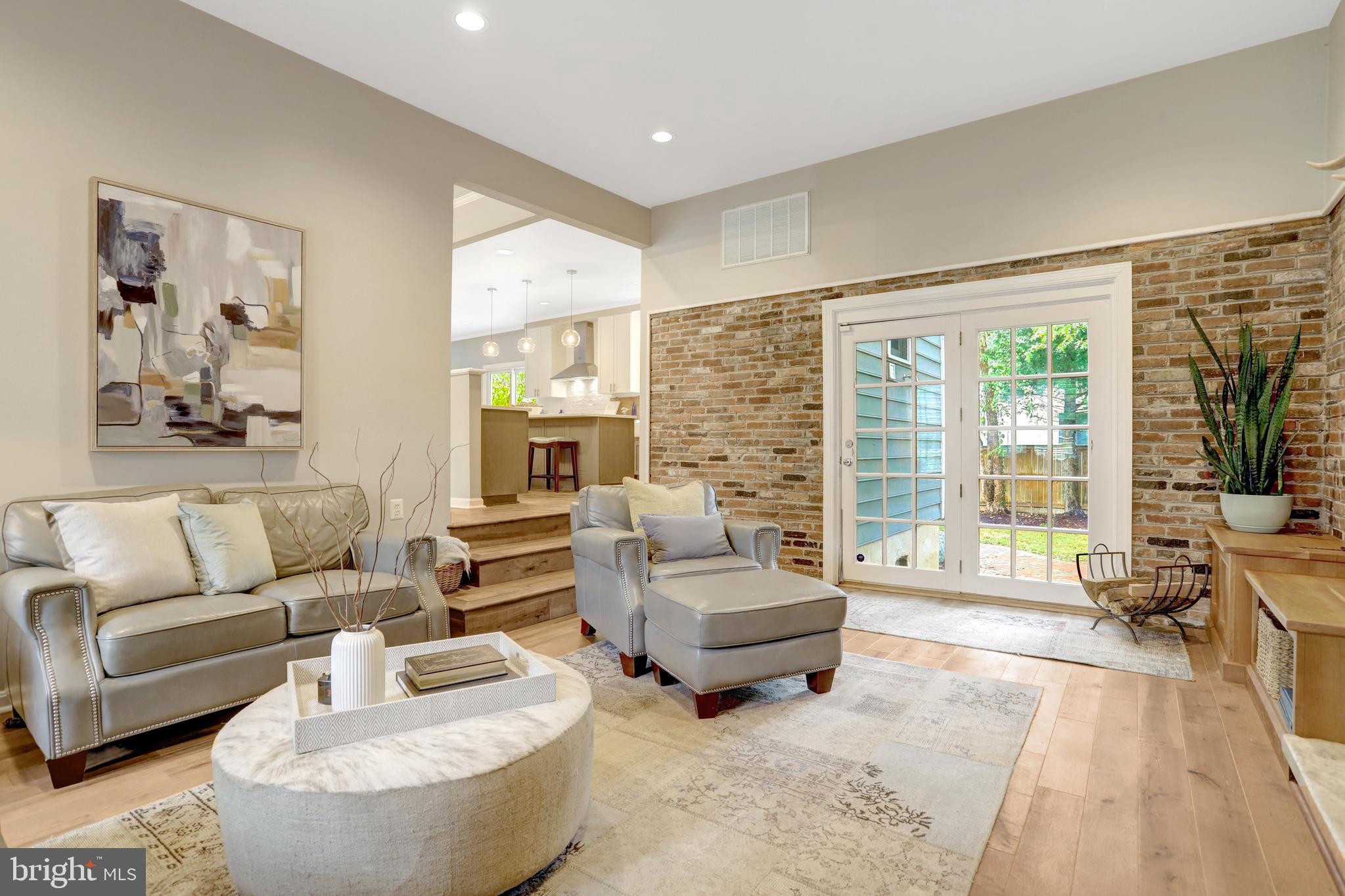 4106 FERRY LANDING ROAD