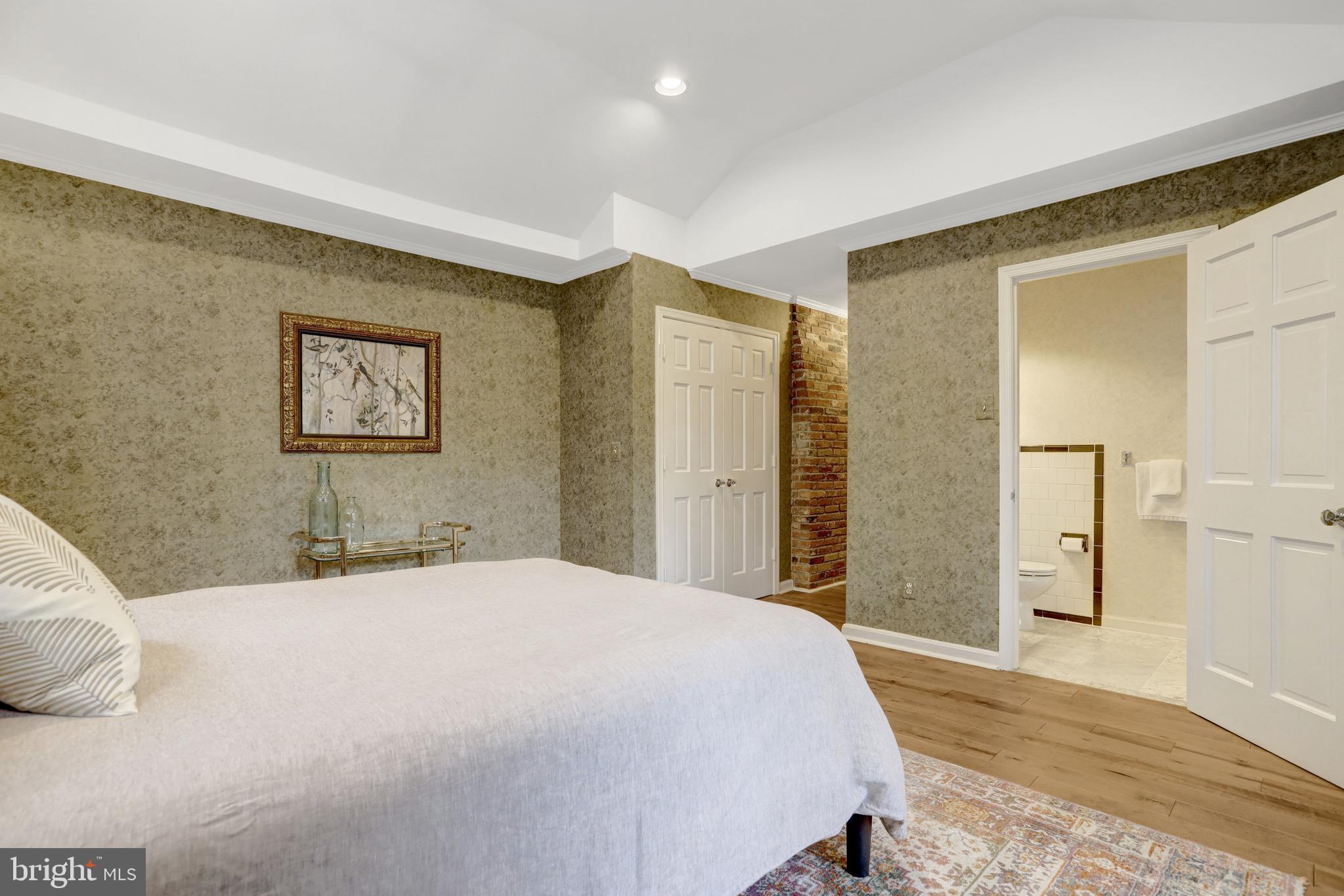 4106 FERRY LANDING ROAD