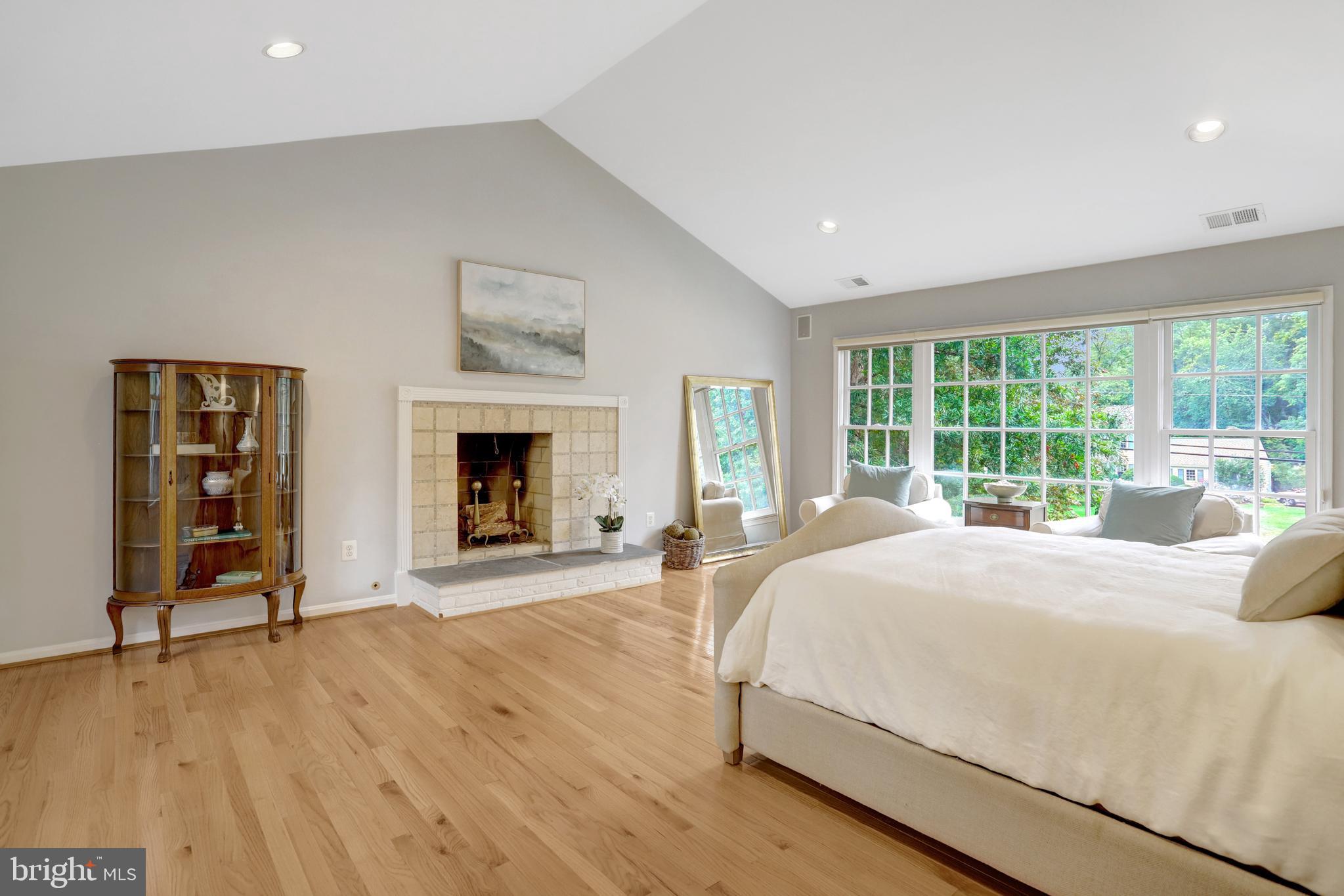 4106 FERRY LANDING ROAD