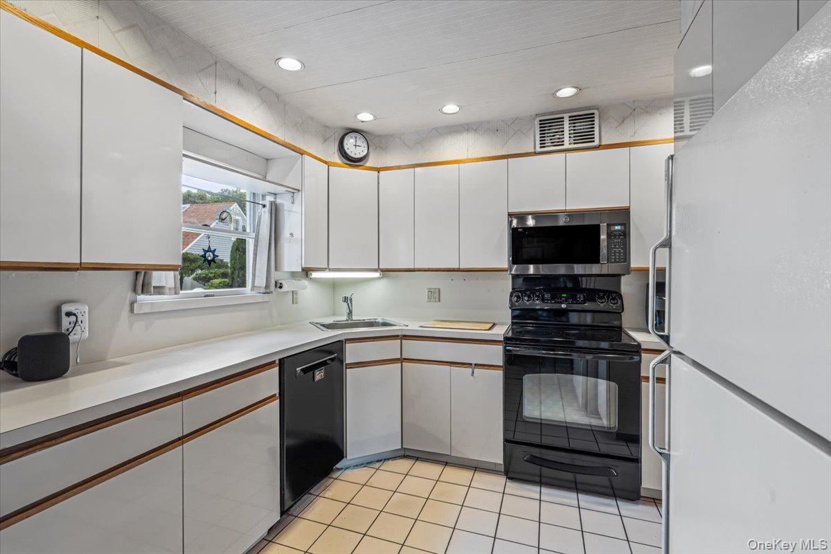 3001 Tinker Drive