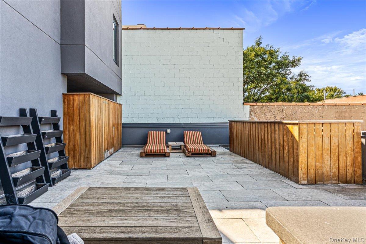 554 4th Avenue Unit: 7B