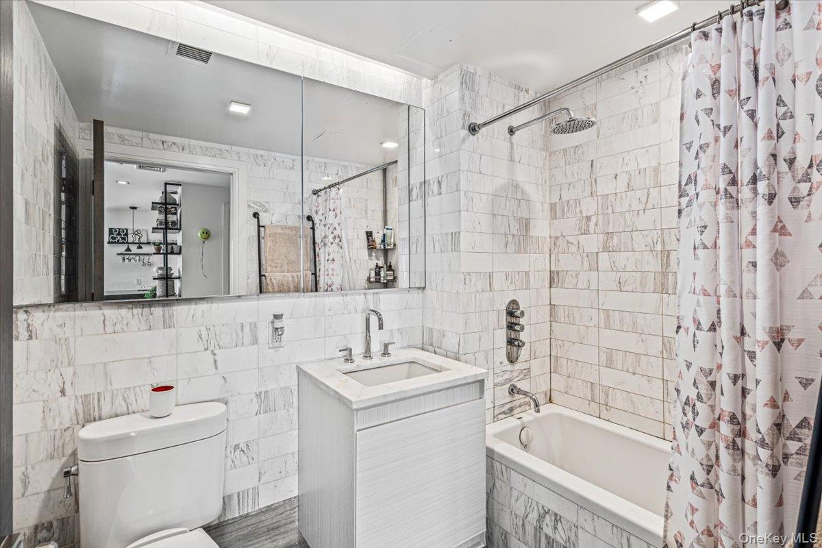 554 4th Avenue Unit: 7B