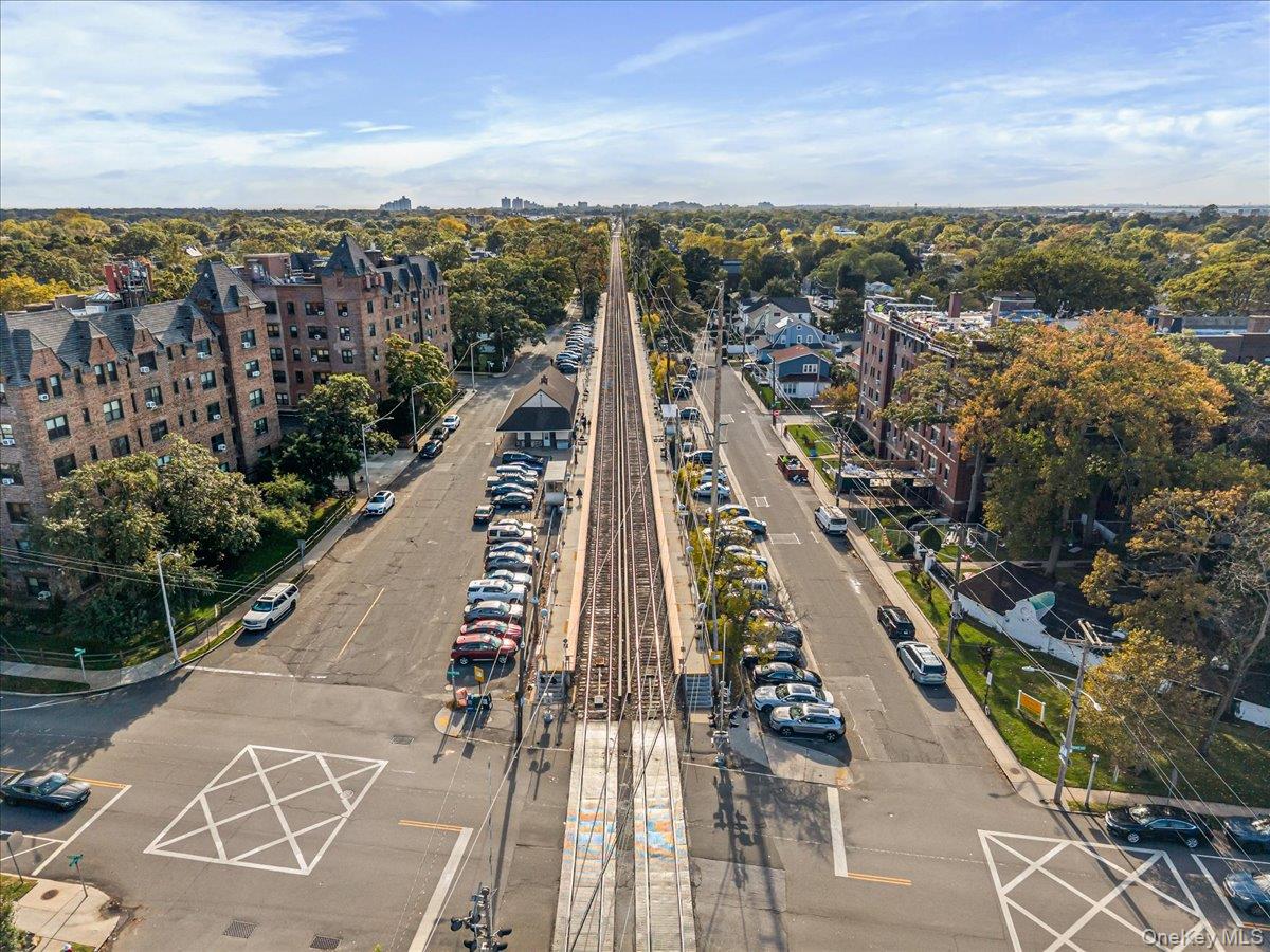 141 Woodmere Boulevard Unit: 3C