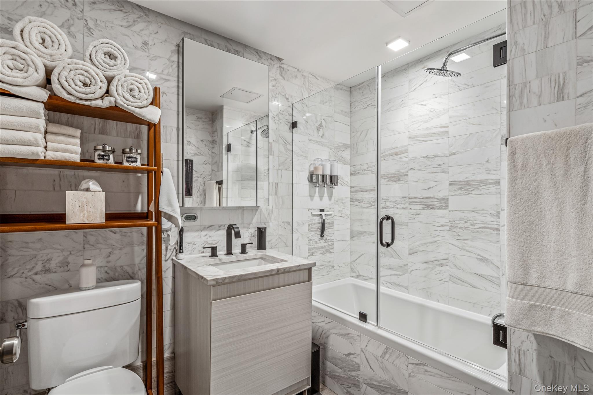554 4th Avenue Unit: 3D