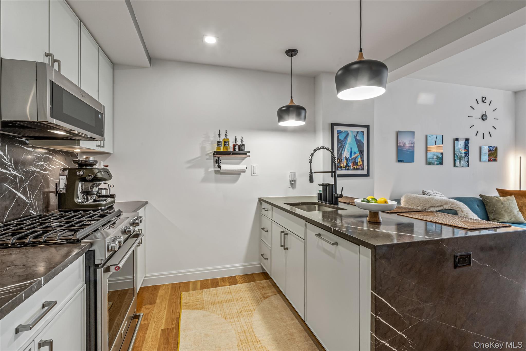 554 4th Avenue Unit: 3D