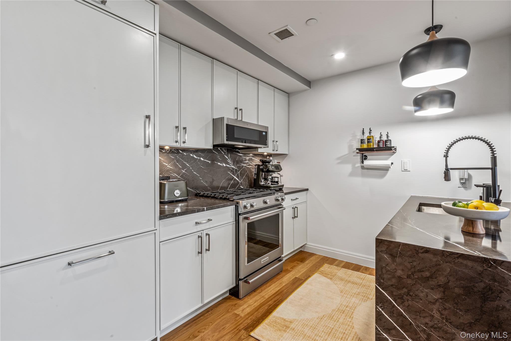 554 4th Avenue Unit: 3D