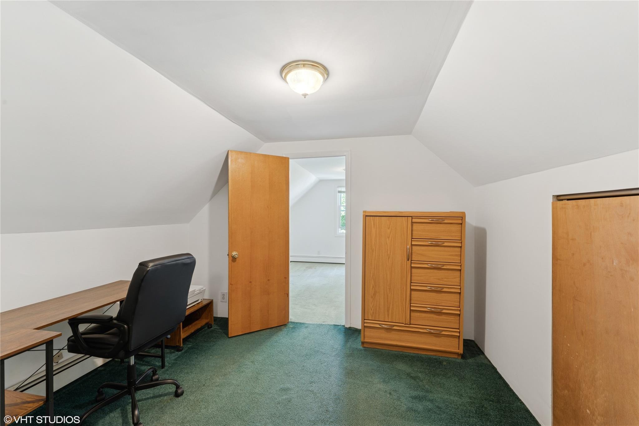 512 Nassau Boulevard