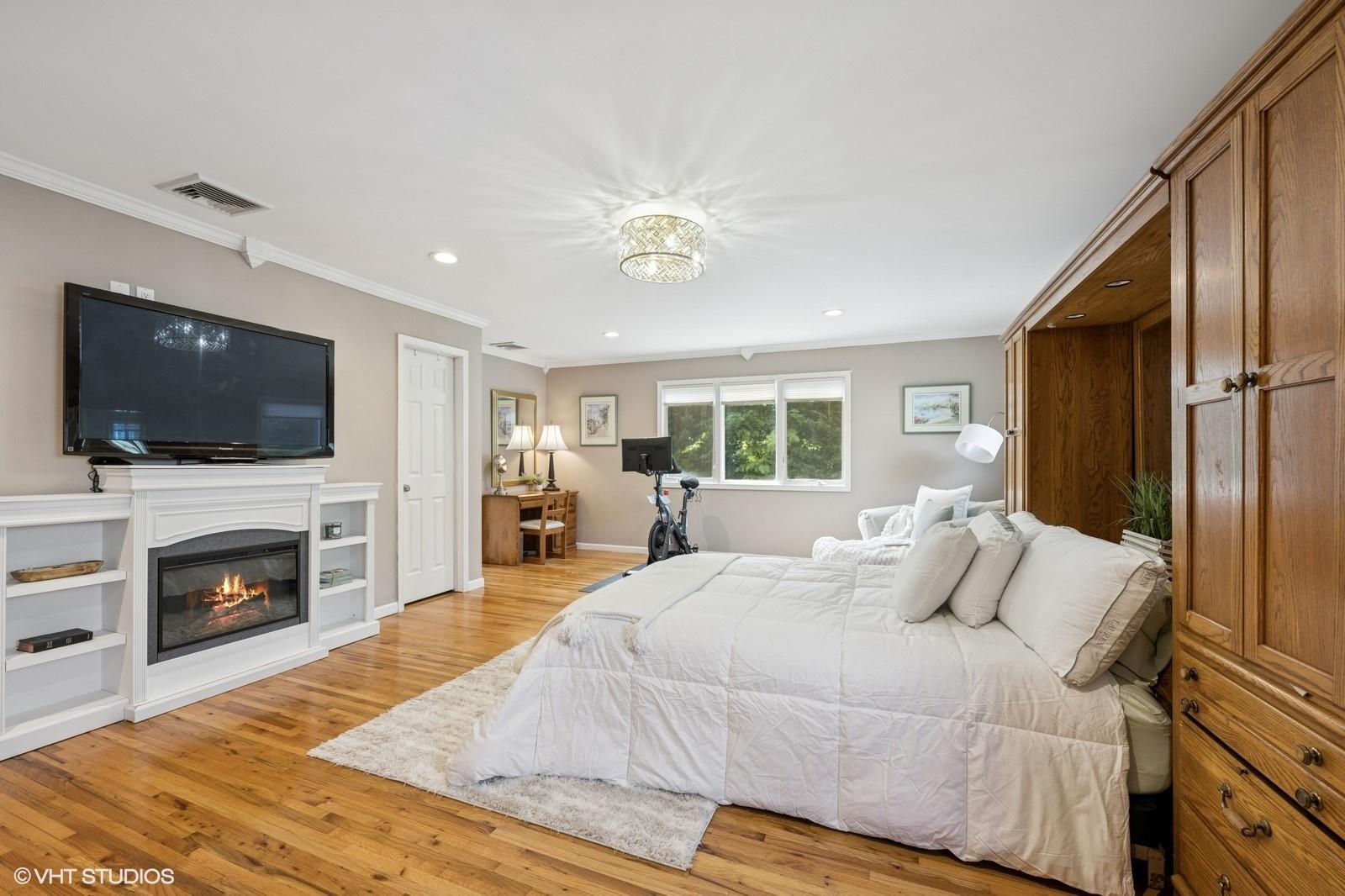 9 Fern Drive W
