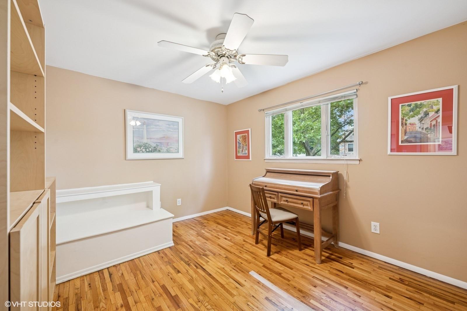 9 Fern Drive W