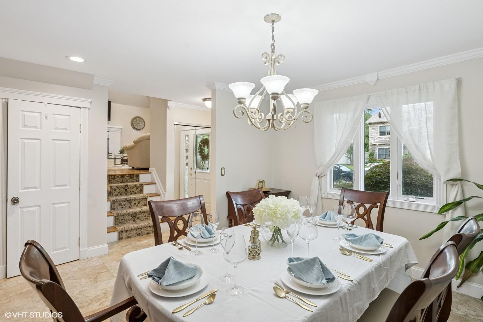 9 Fern Drive W