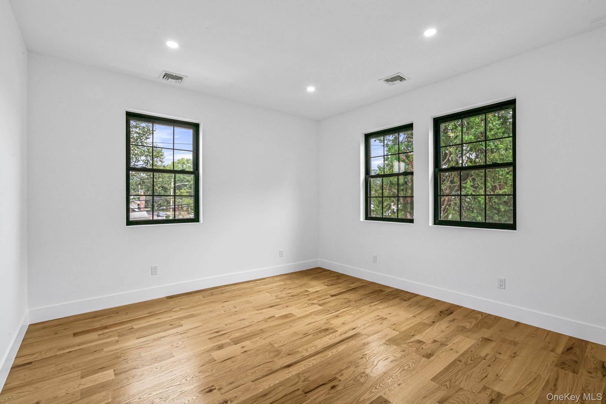 284 Madison Avenue