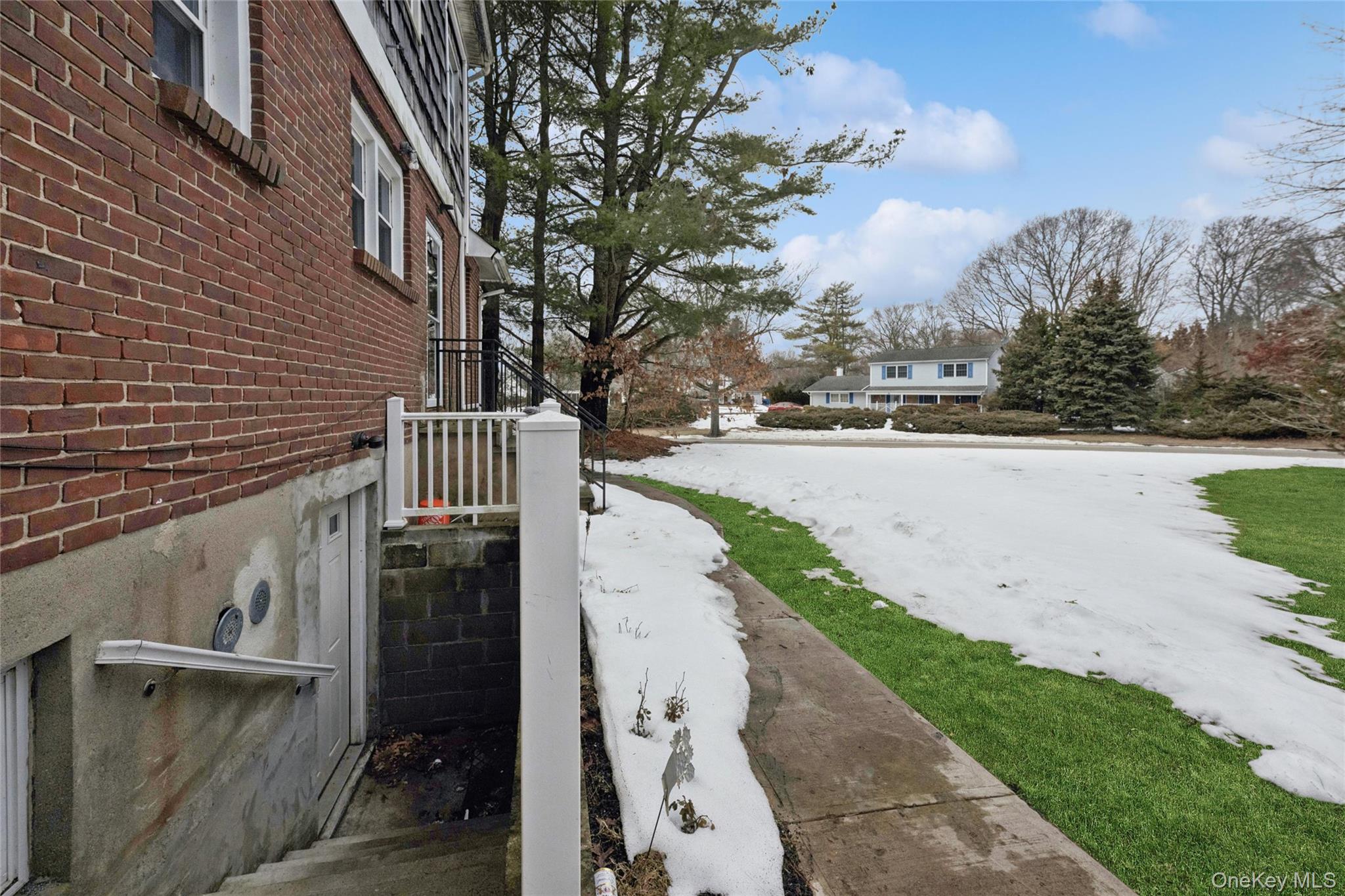 5 Wedgewood Drive