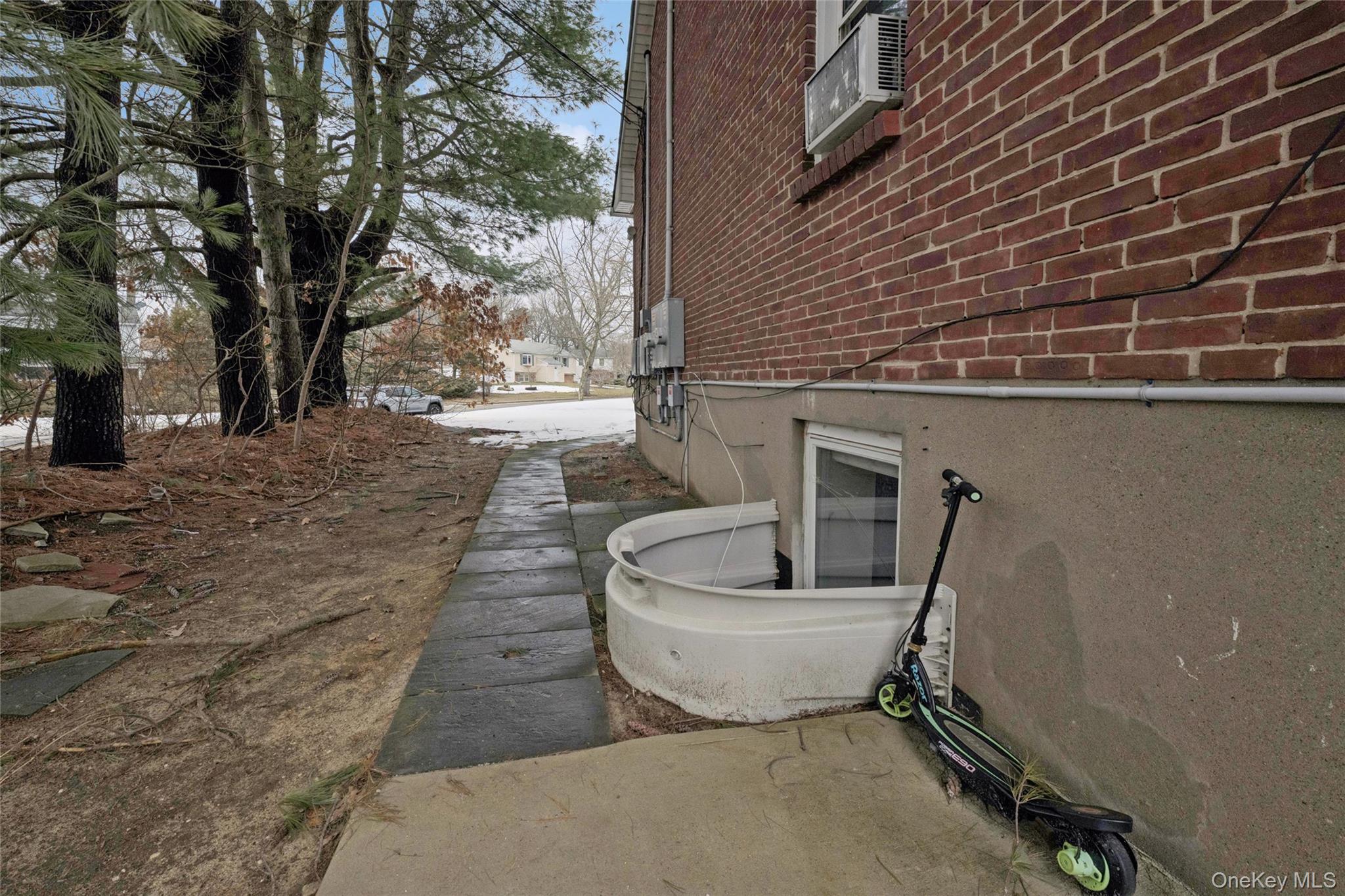 5 Wedgewood Drive