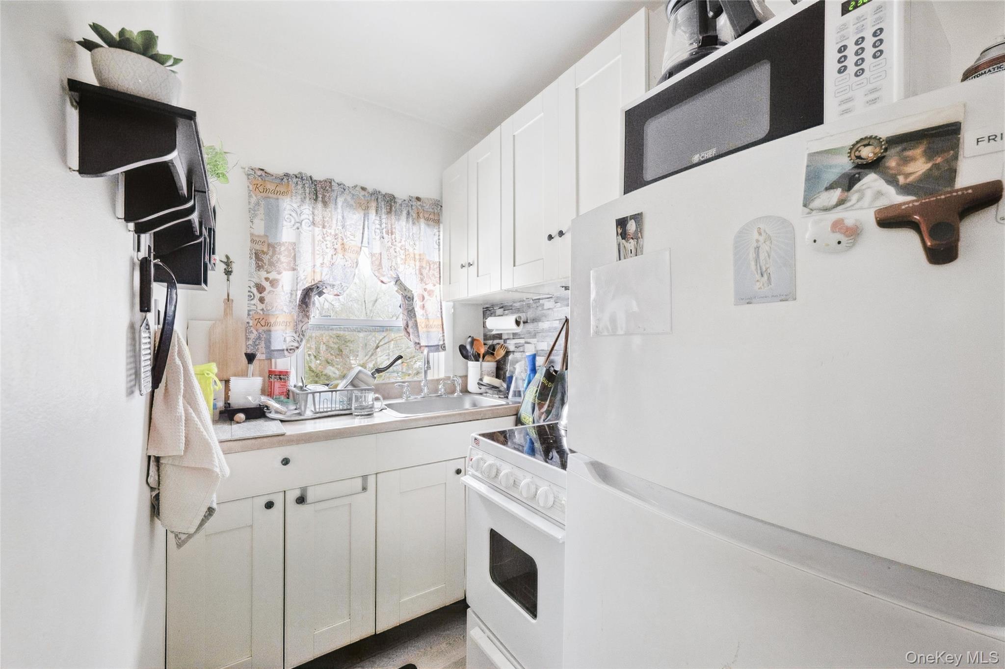5 Wedgewood Drive