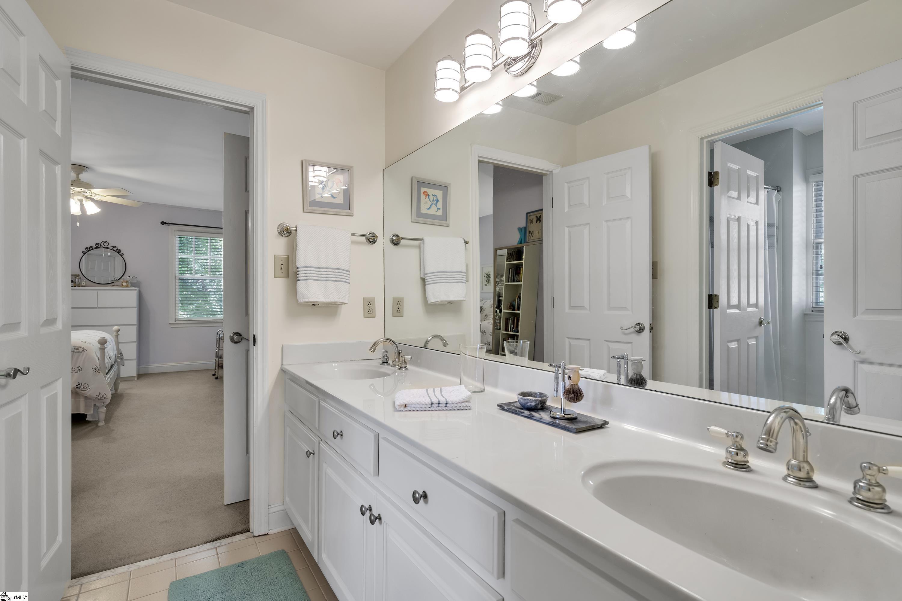 200 English Oak Court