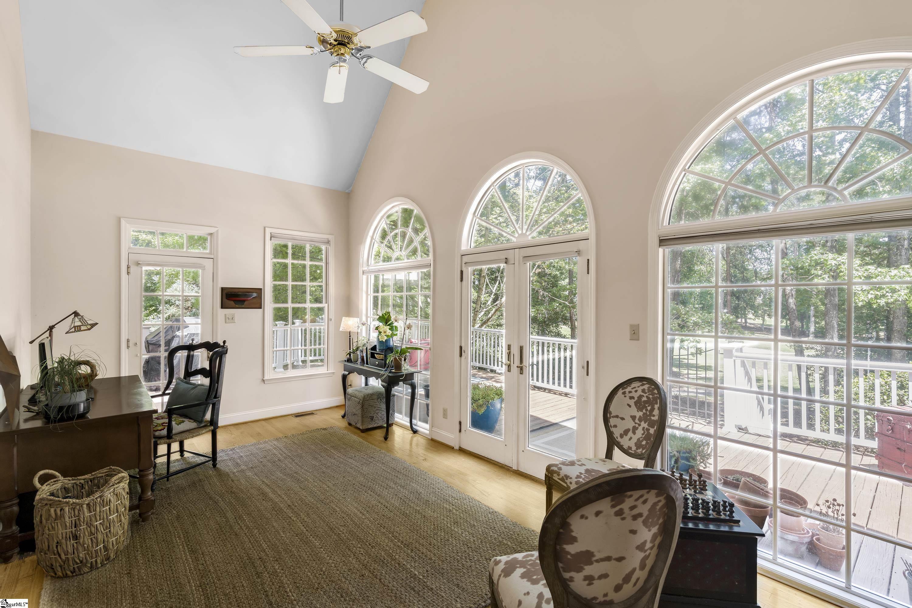 200 English Oak Court