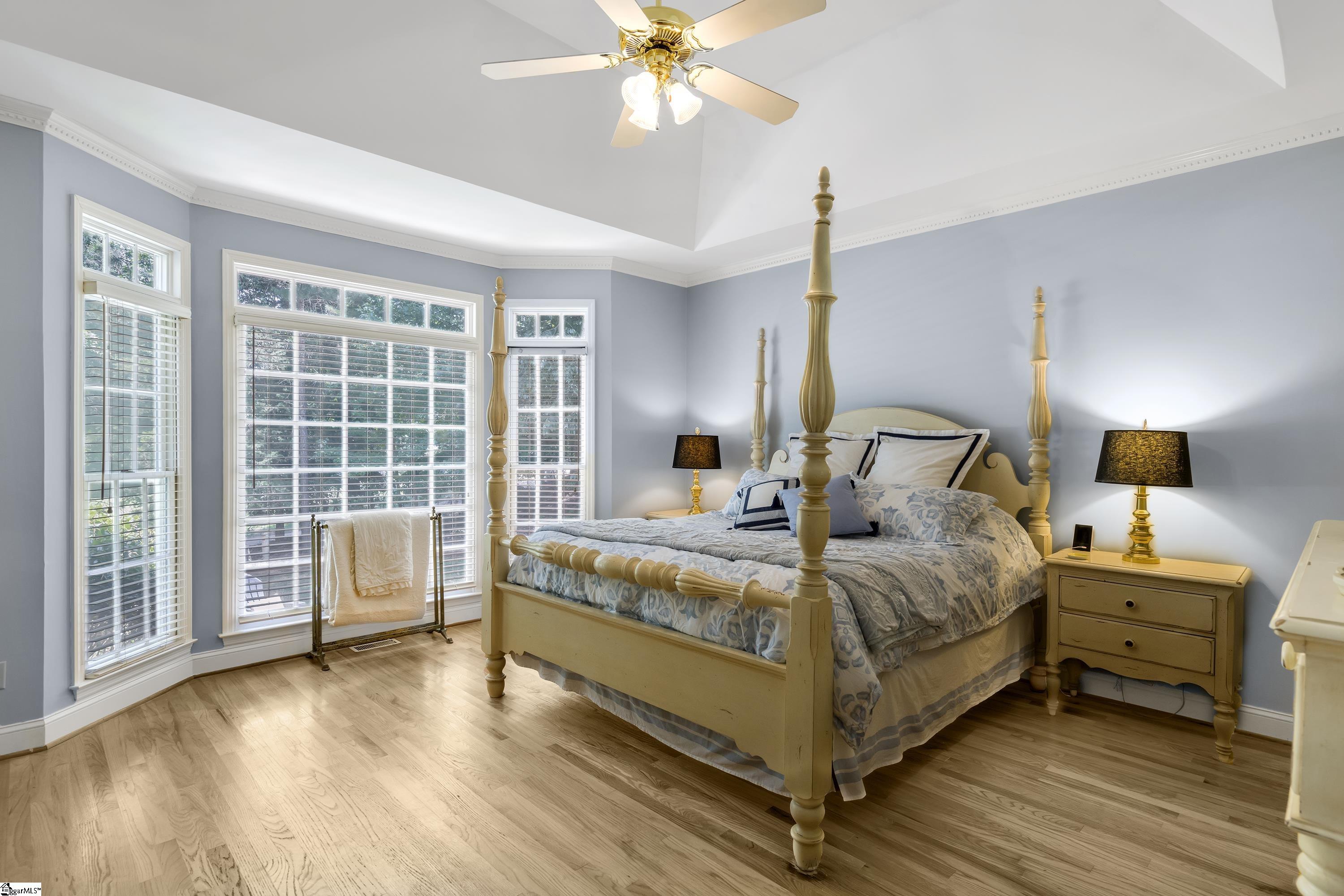 200 English Oak Court