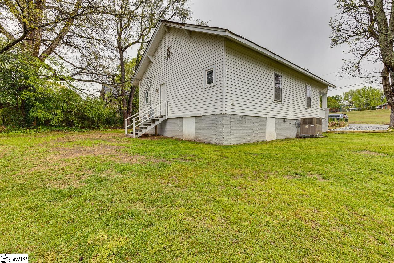 266 Reeves Street