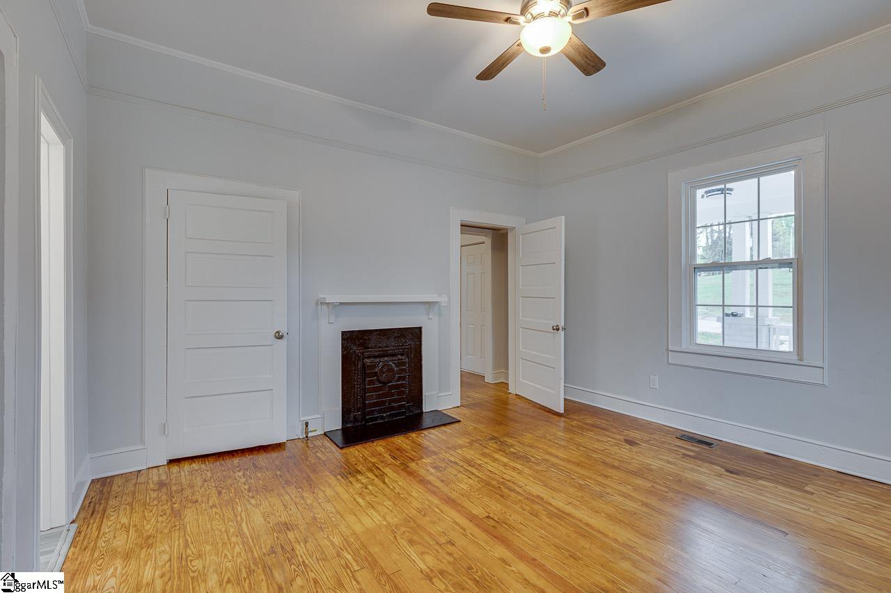 266 Reeves Street