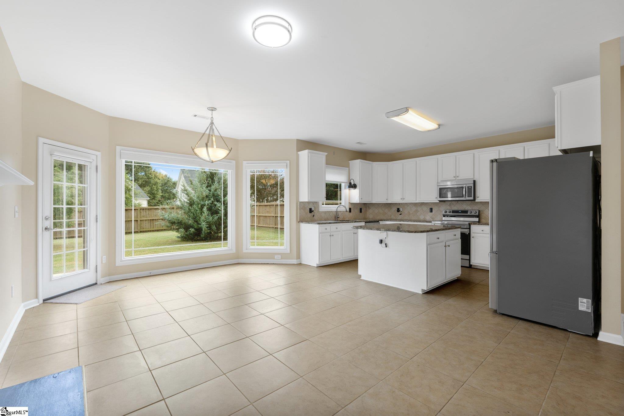 400 Summergreen Way