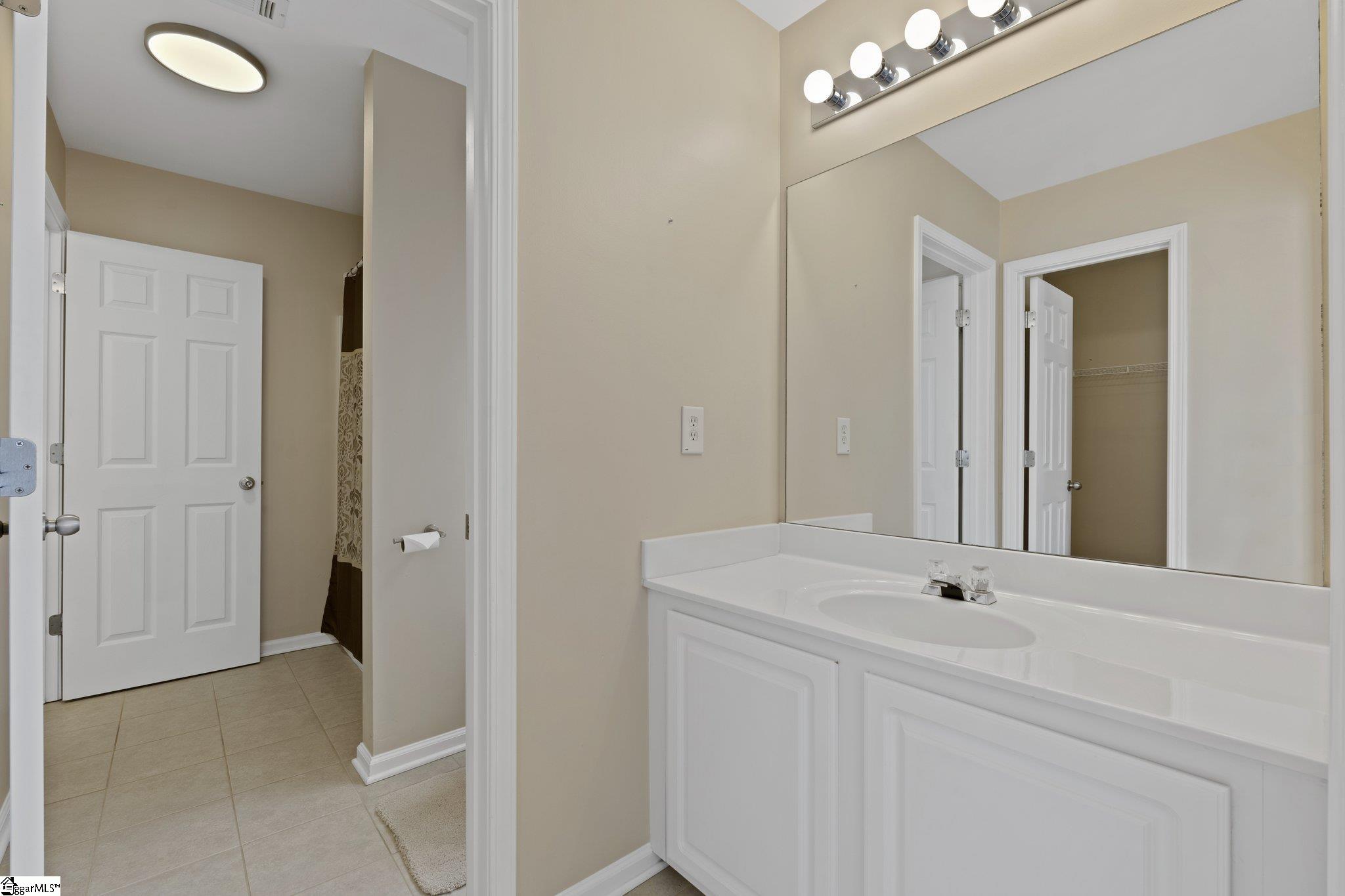 400 Summergreen Way
