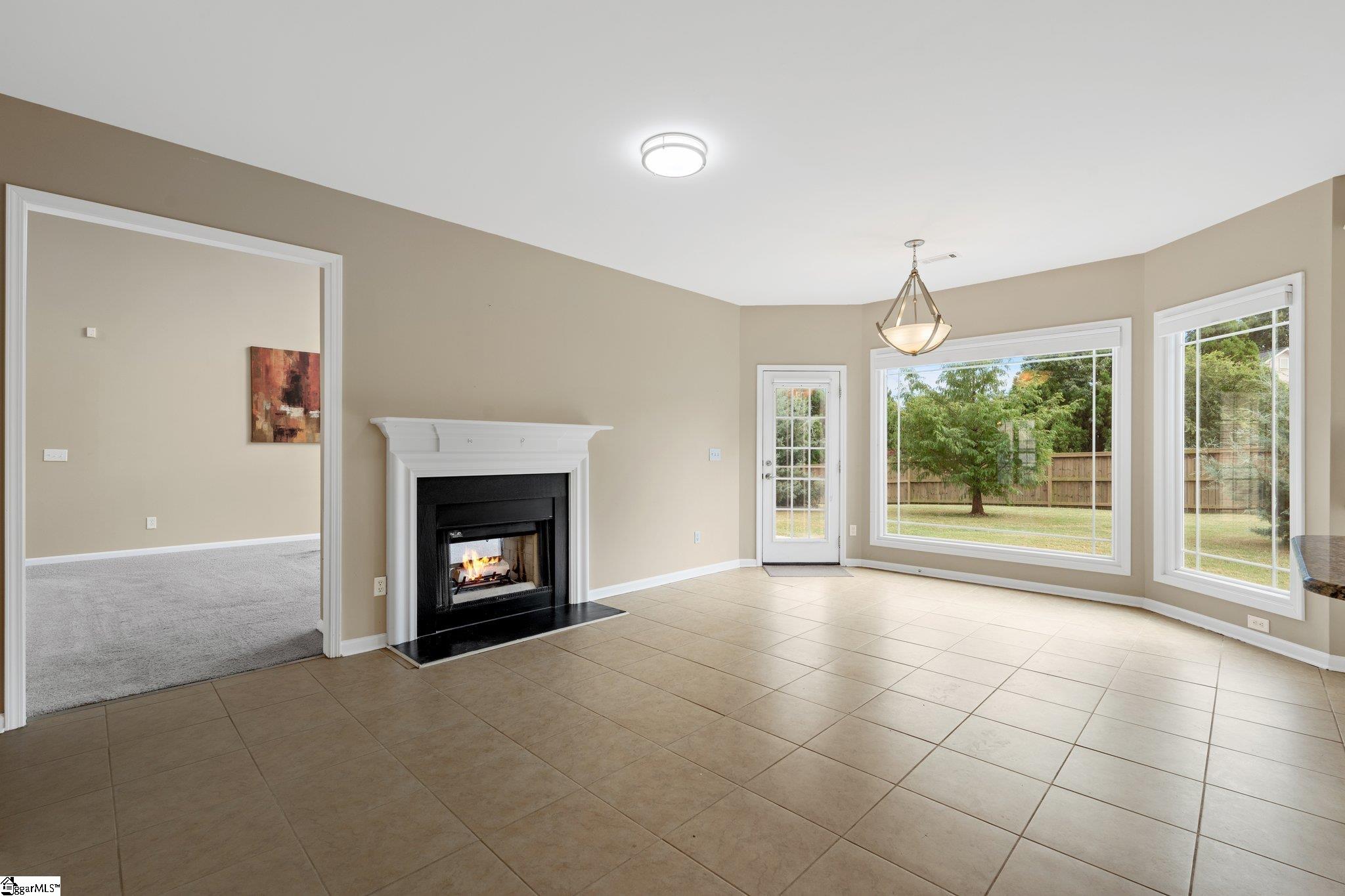 400 Summergreen Way