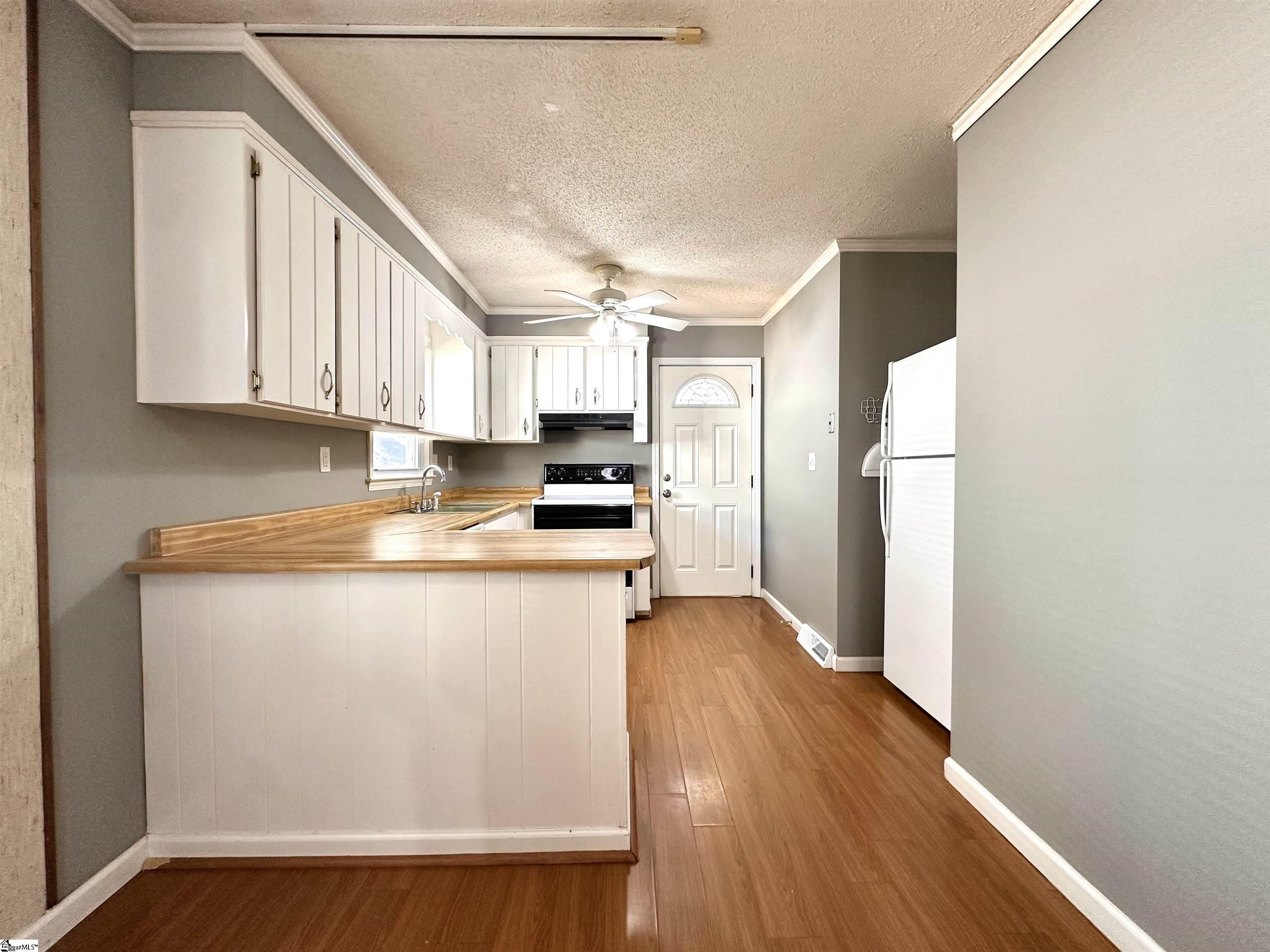 124 Brookview Circle