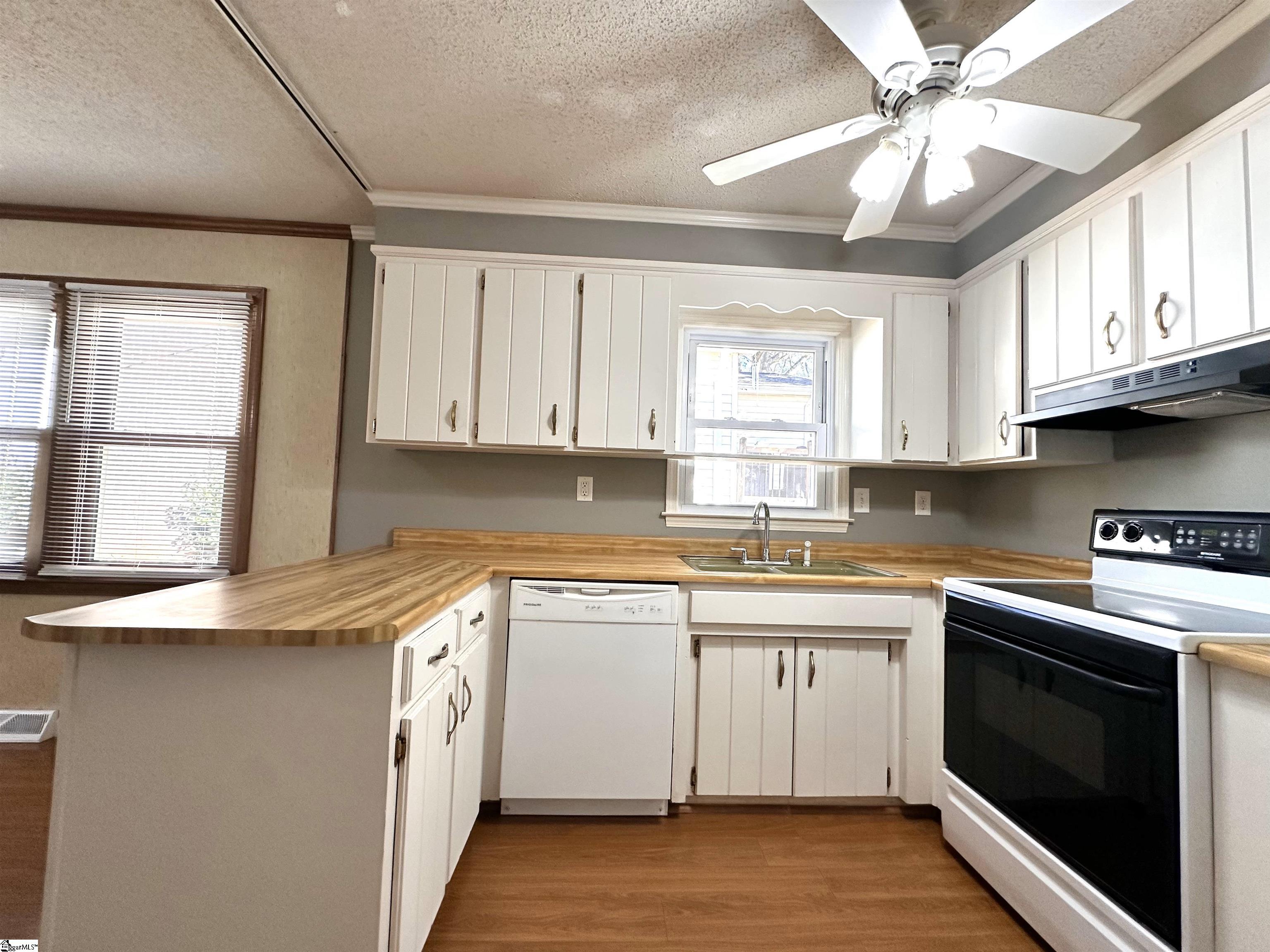124 Brookview Circle