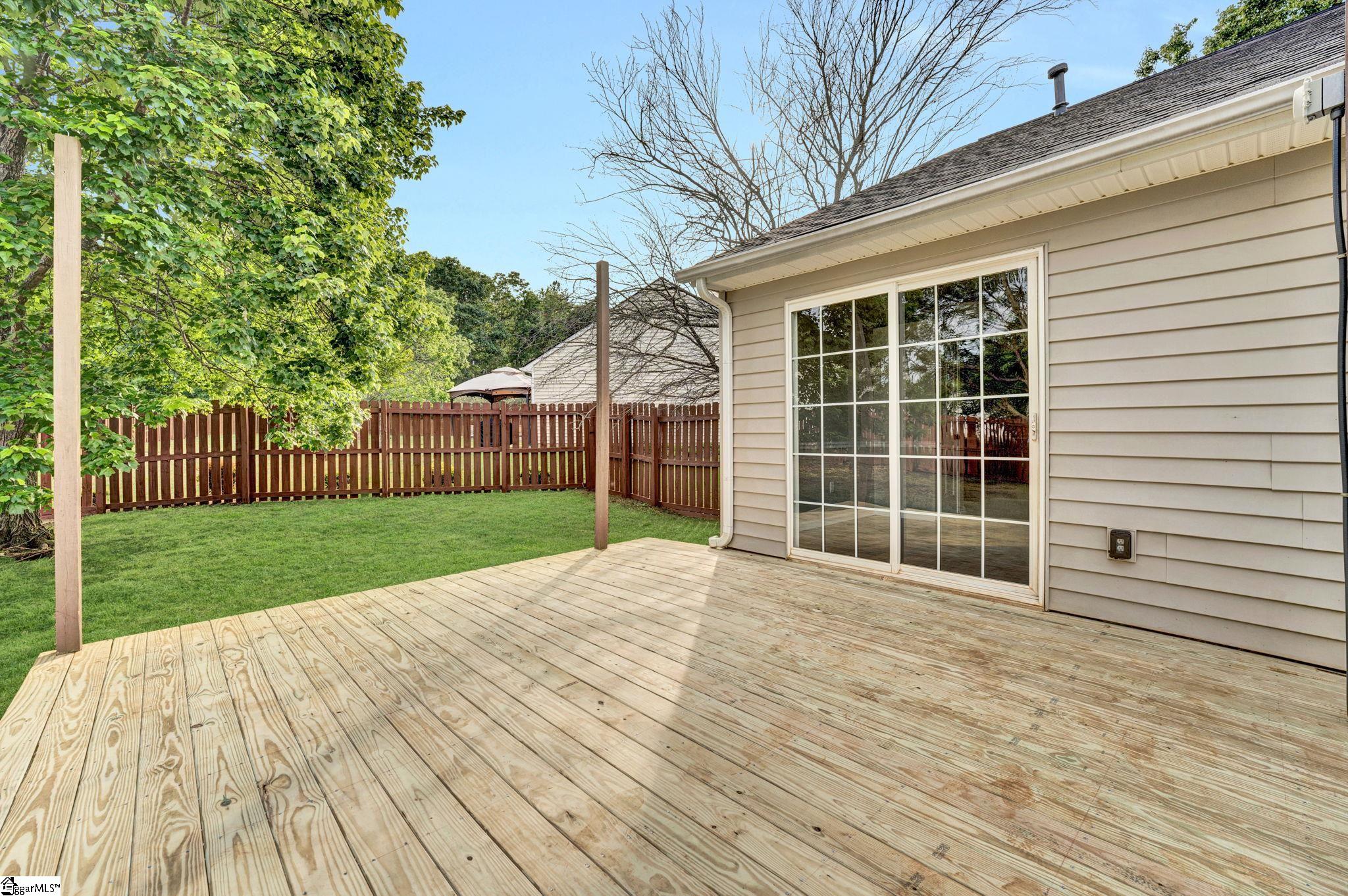 953 Breezewood Court