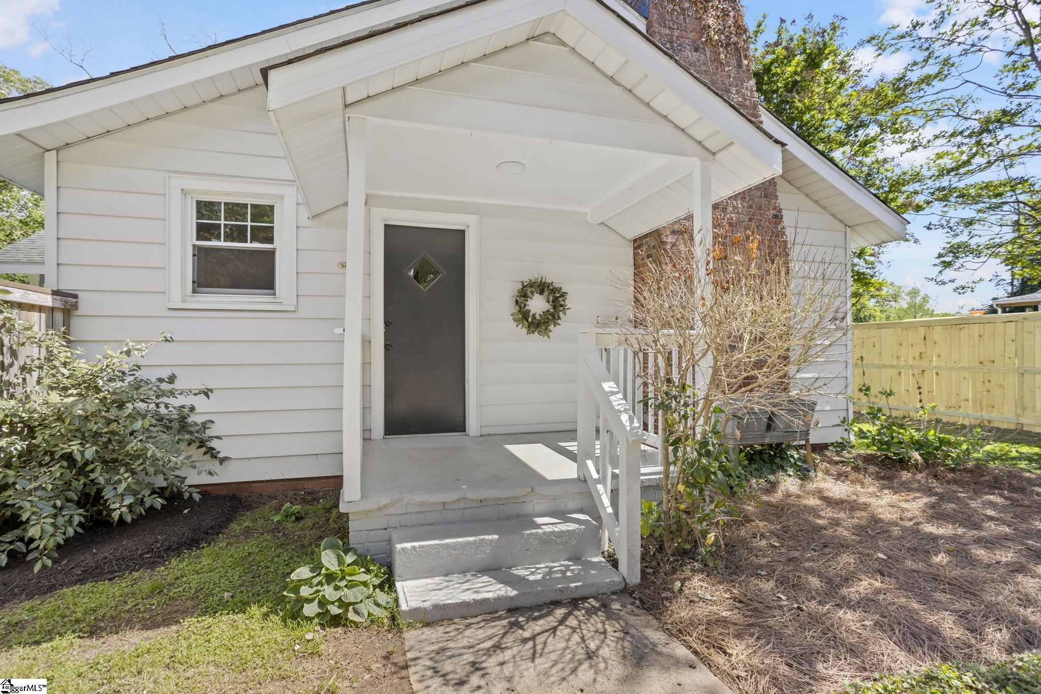 10 Keith Drive