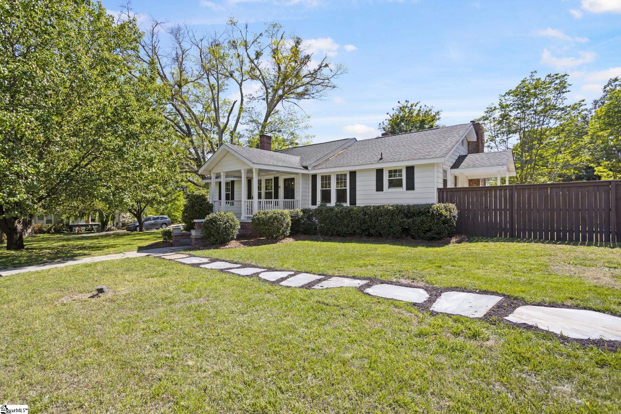 10 Keith Drive