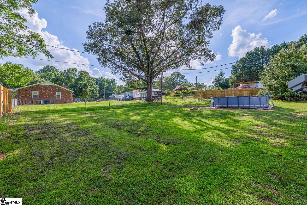 13 Thomas Drive