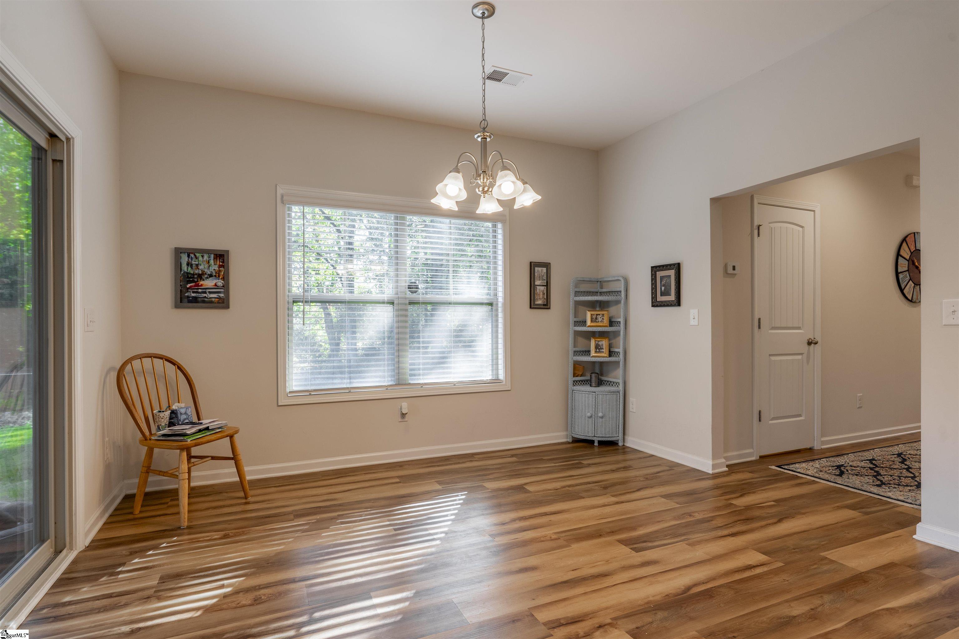 419 Cedar Bluff Way