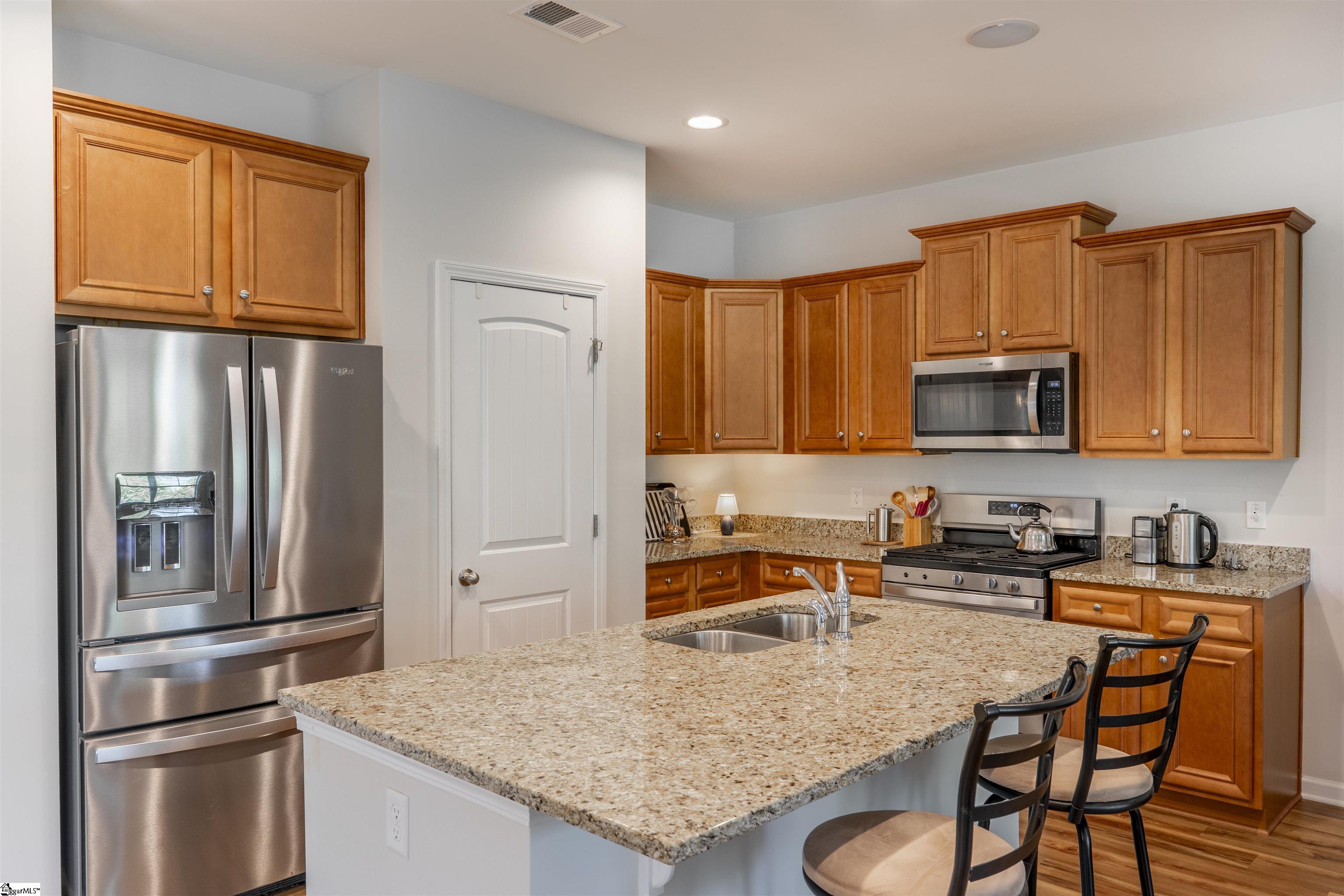 419 Cedar Bluff Way