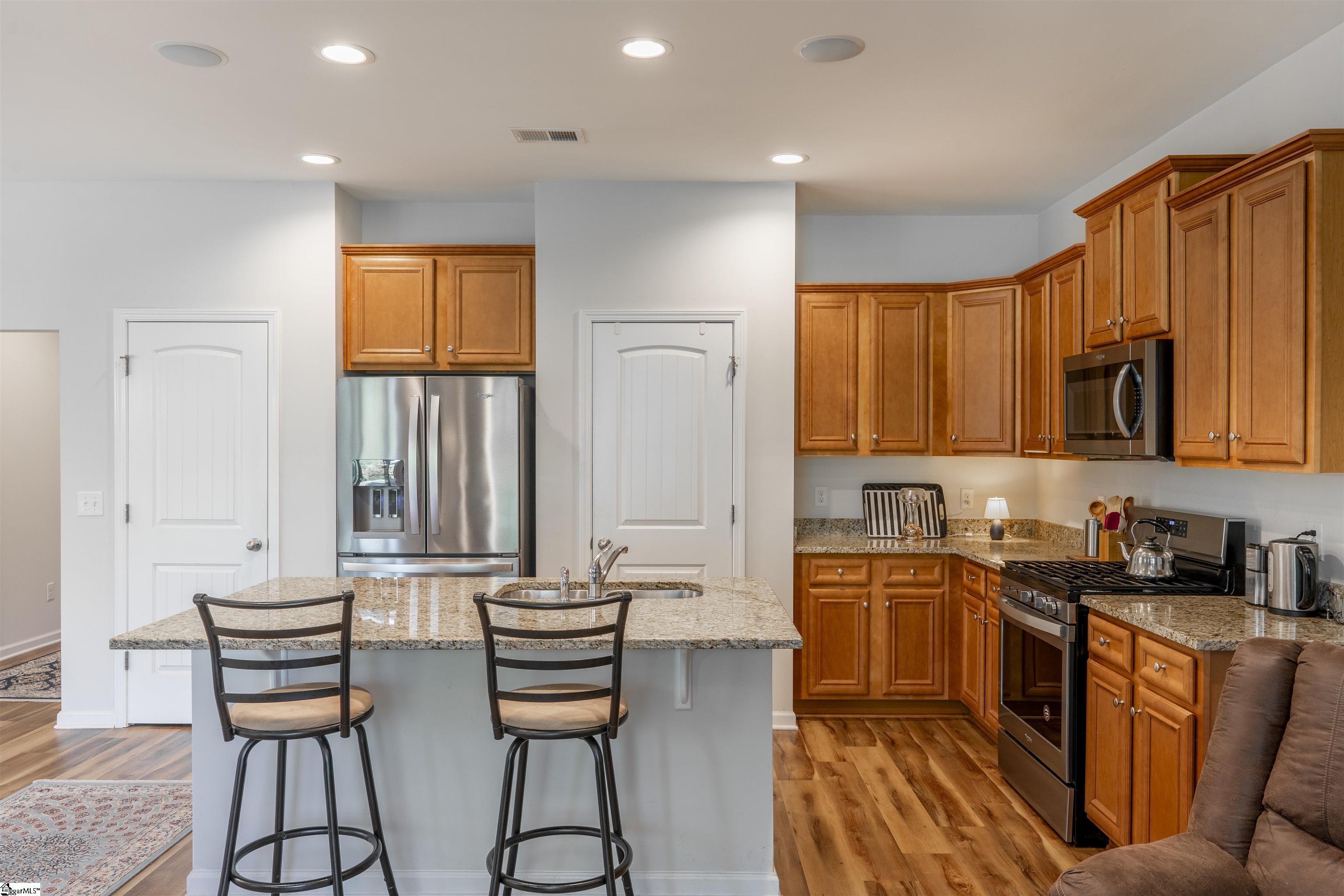 419 Cedar Bluff Way