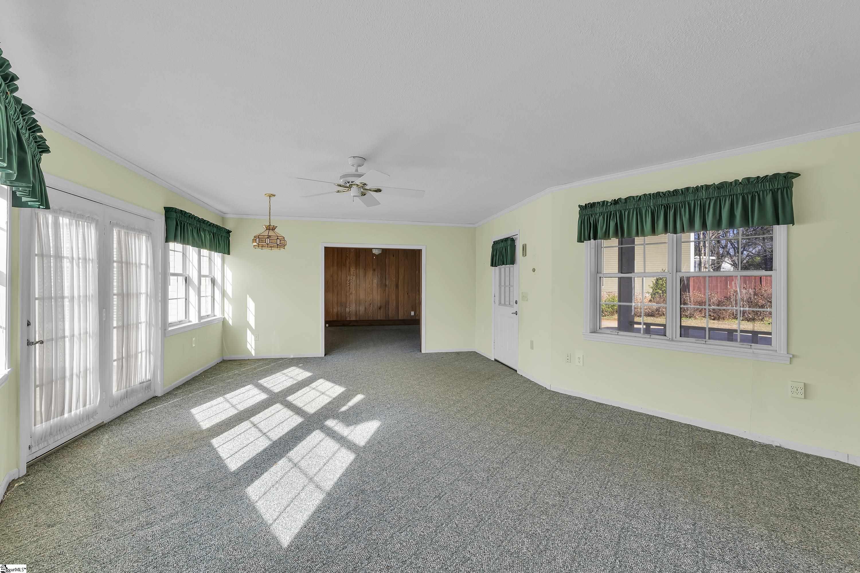 6 Brynhurst Court