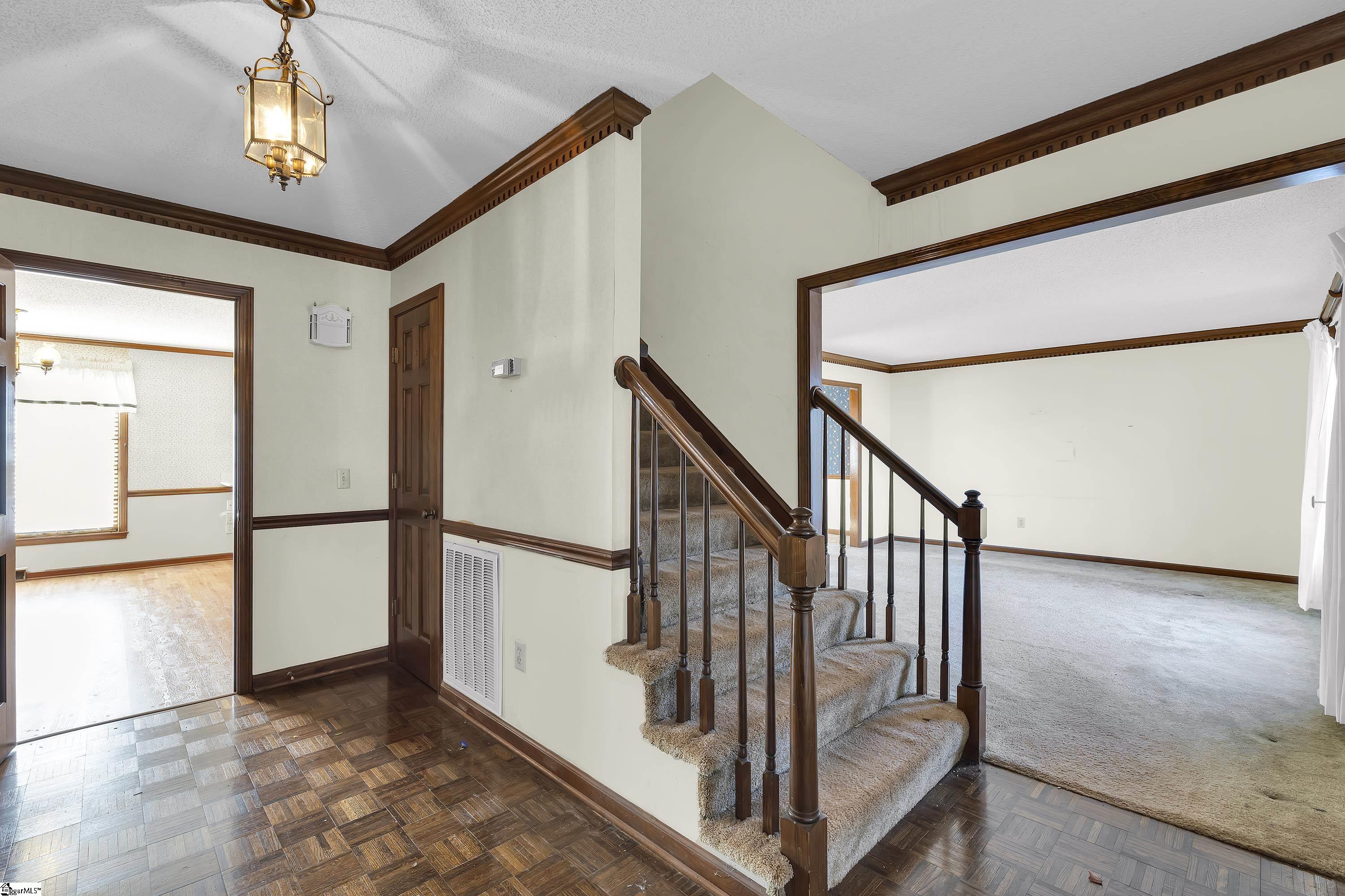 6 Brynhurst Court