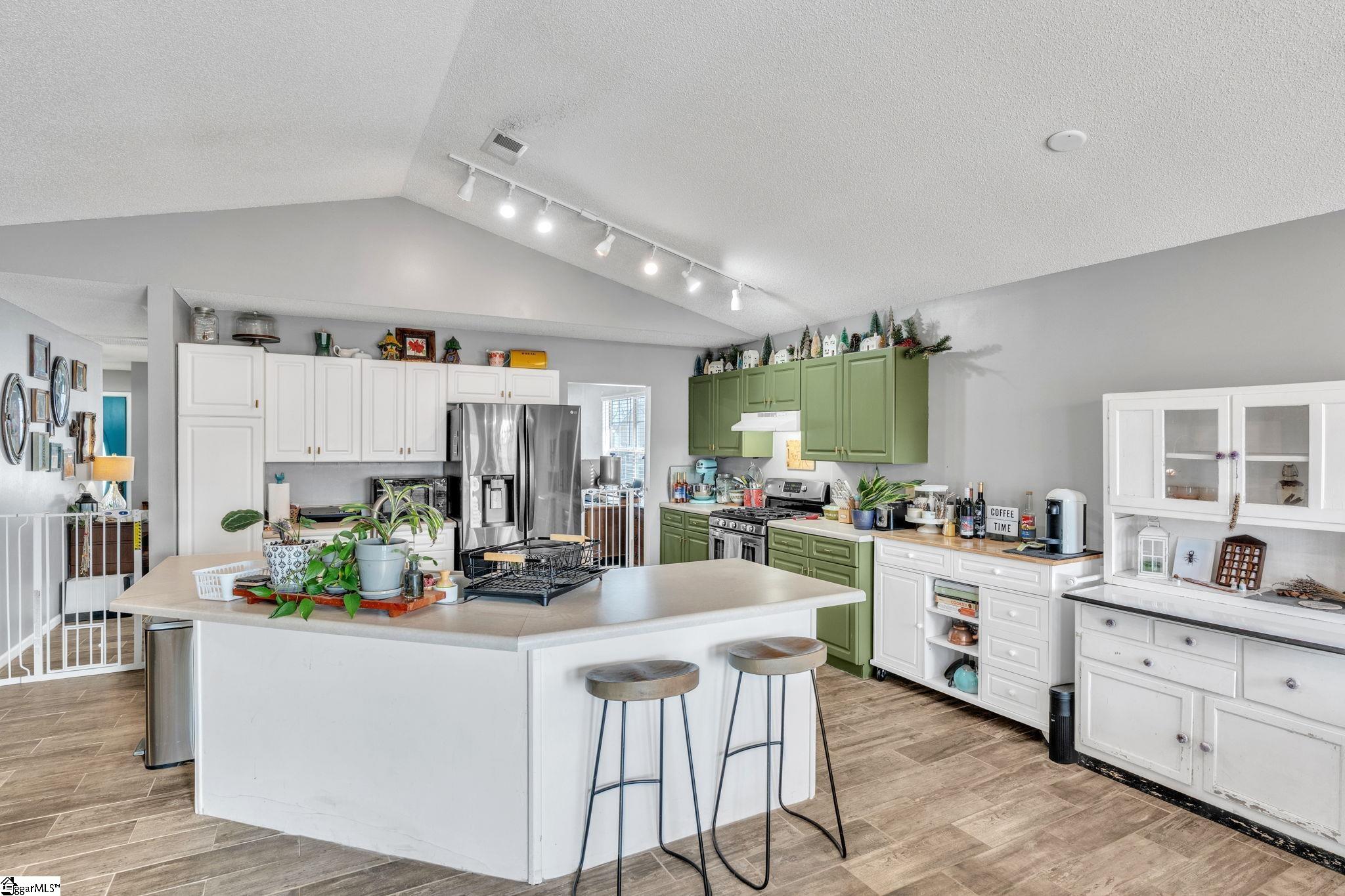 531 Country Gardens Drive