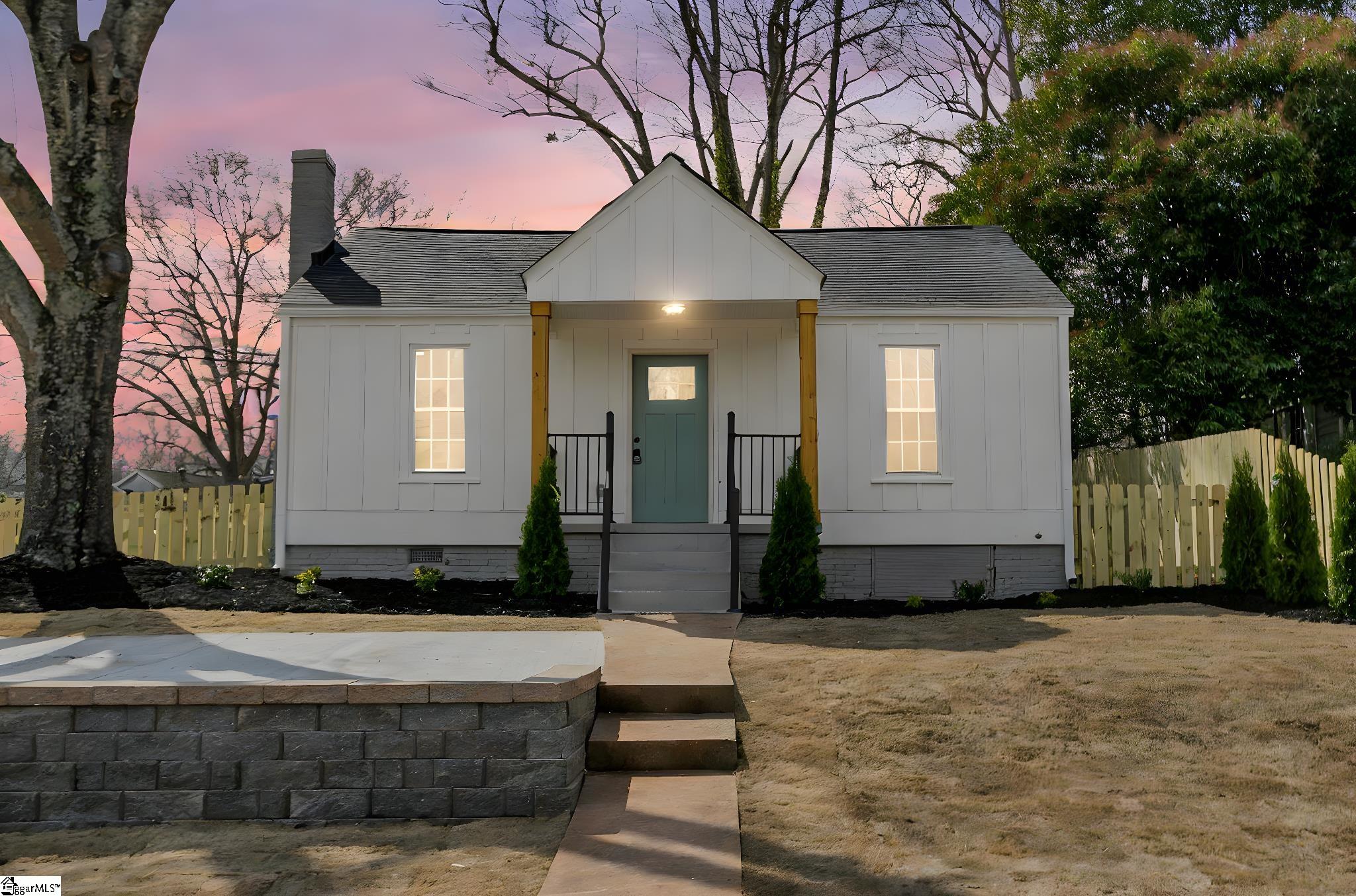 13 Hawthorne Lane