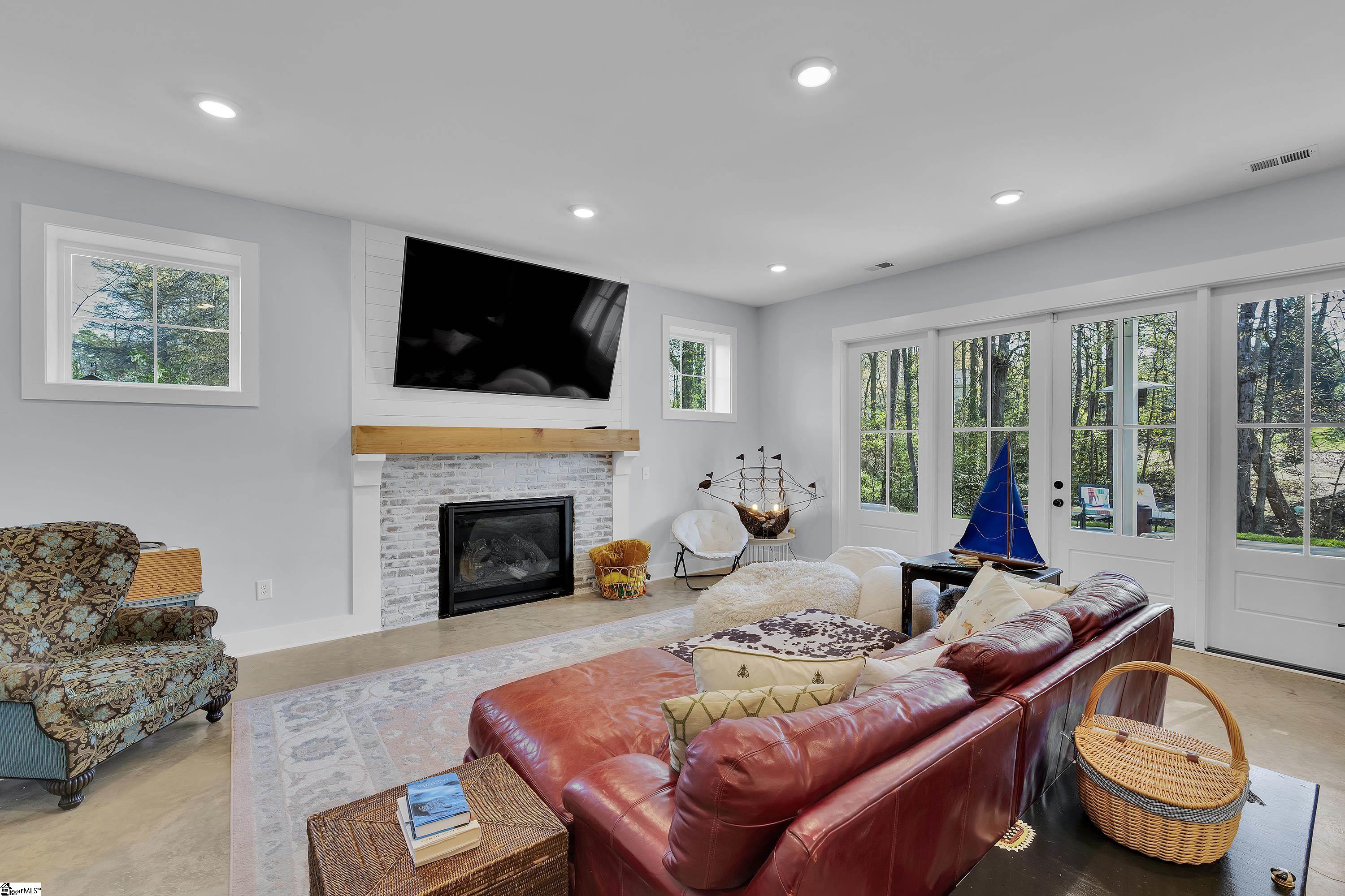 233 Grandmont Court