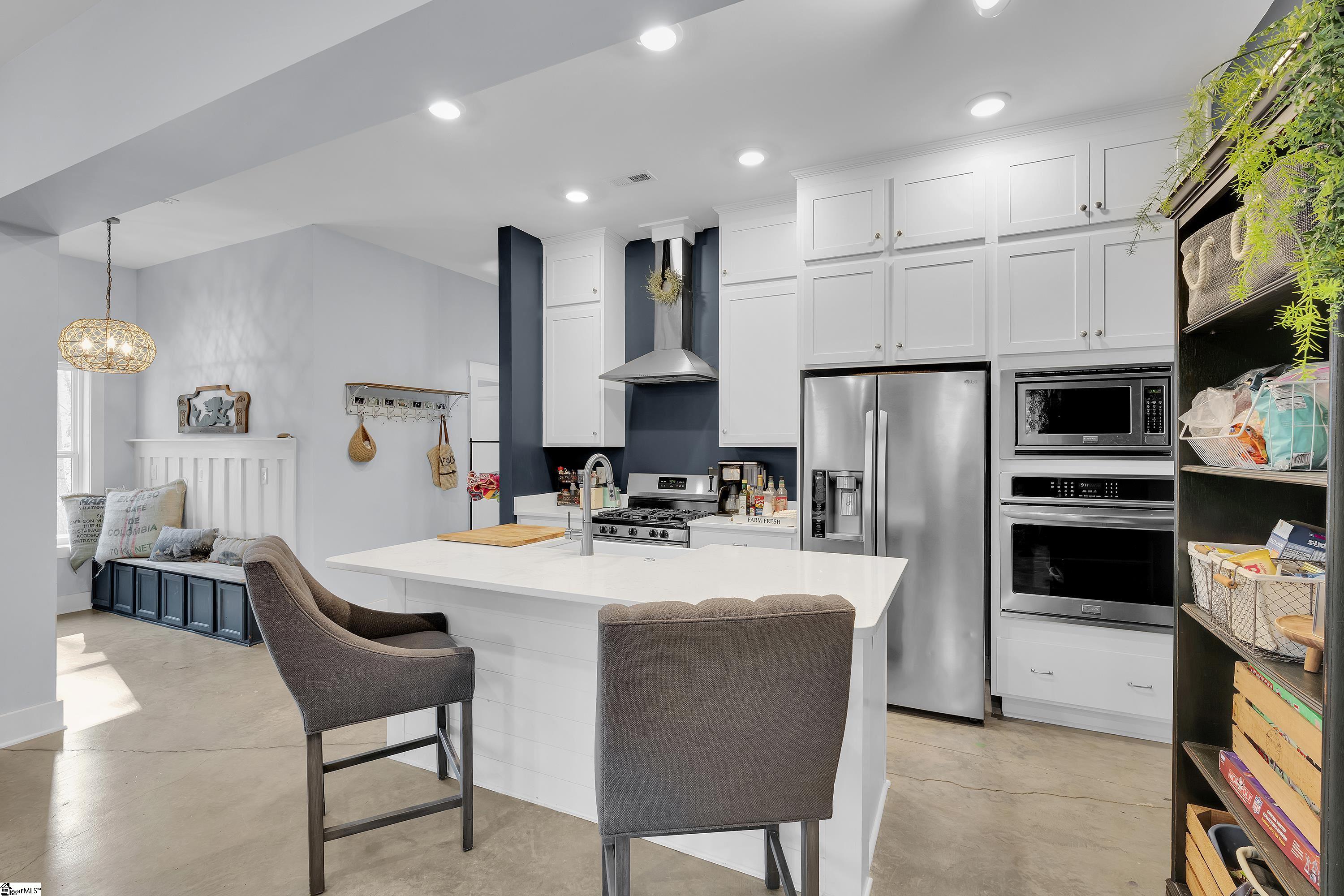 233 Grandmont Court